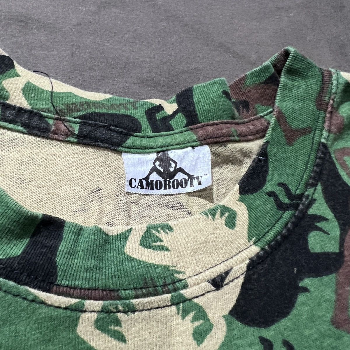Japanese Brand Vintage CAMOBOOTY Sexy Camo Printed Tee XL porn Strip Nude Size US XL / EU 56 / 4 - 3 Thumbnail