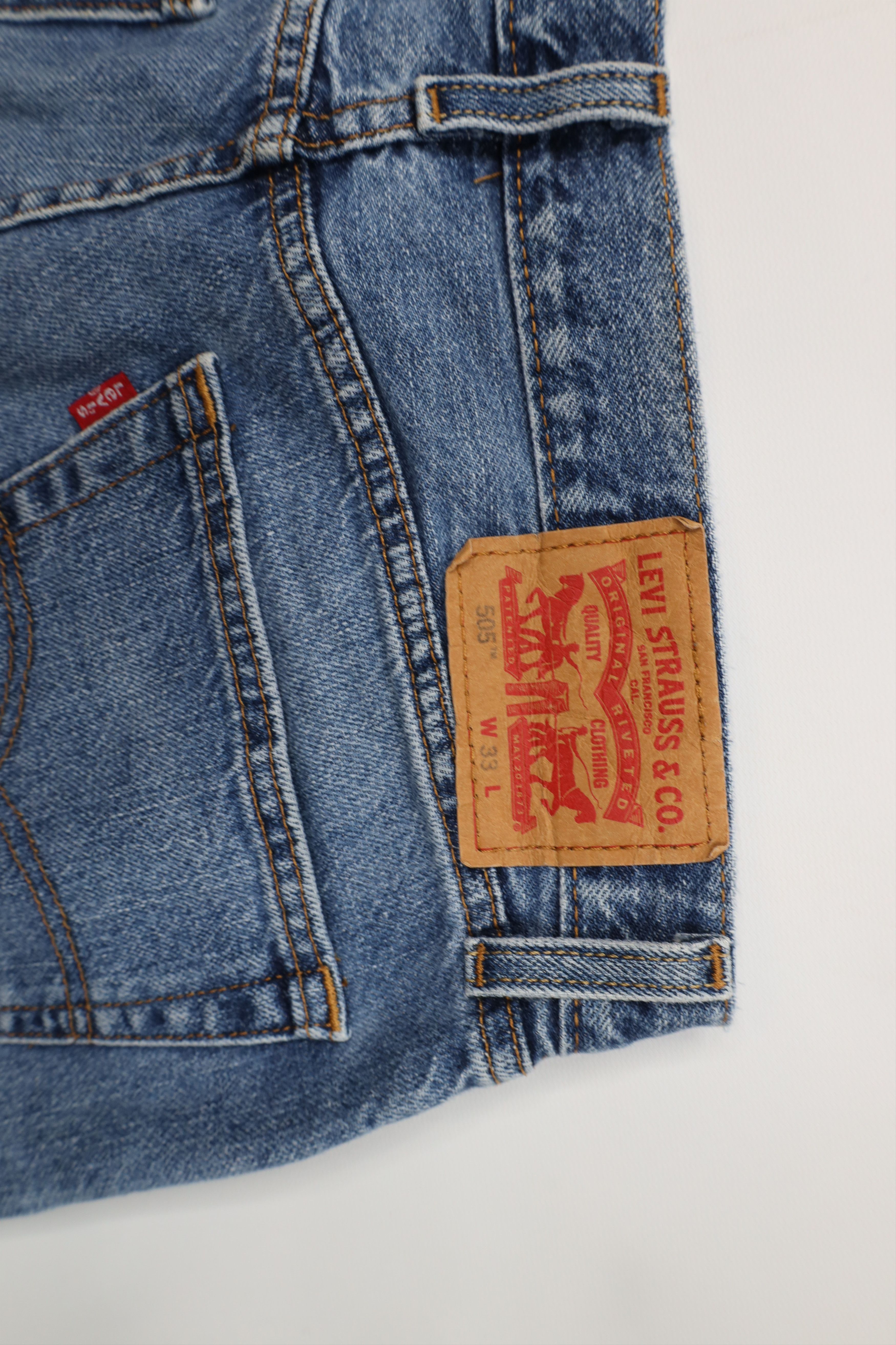 Levi's Vintage 90s Levis 505 Above Knee Regular Fit Denim Shorts Size US 33 - 12 Thumbnail