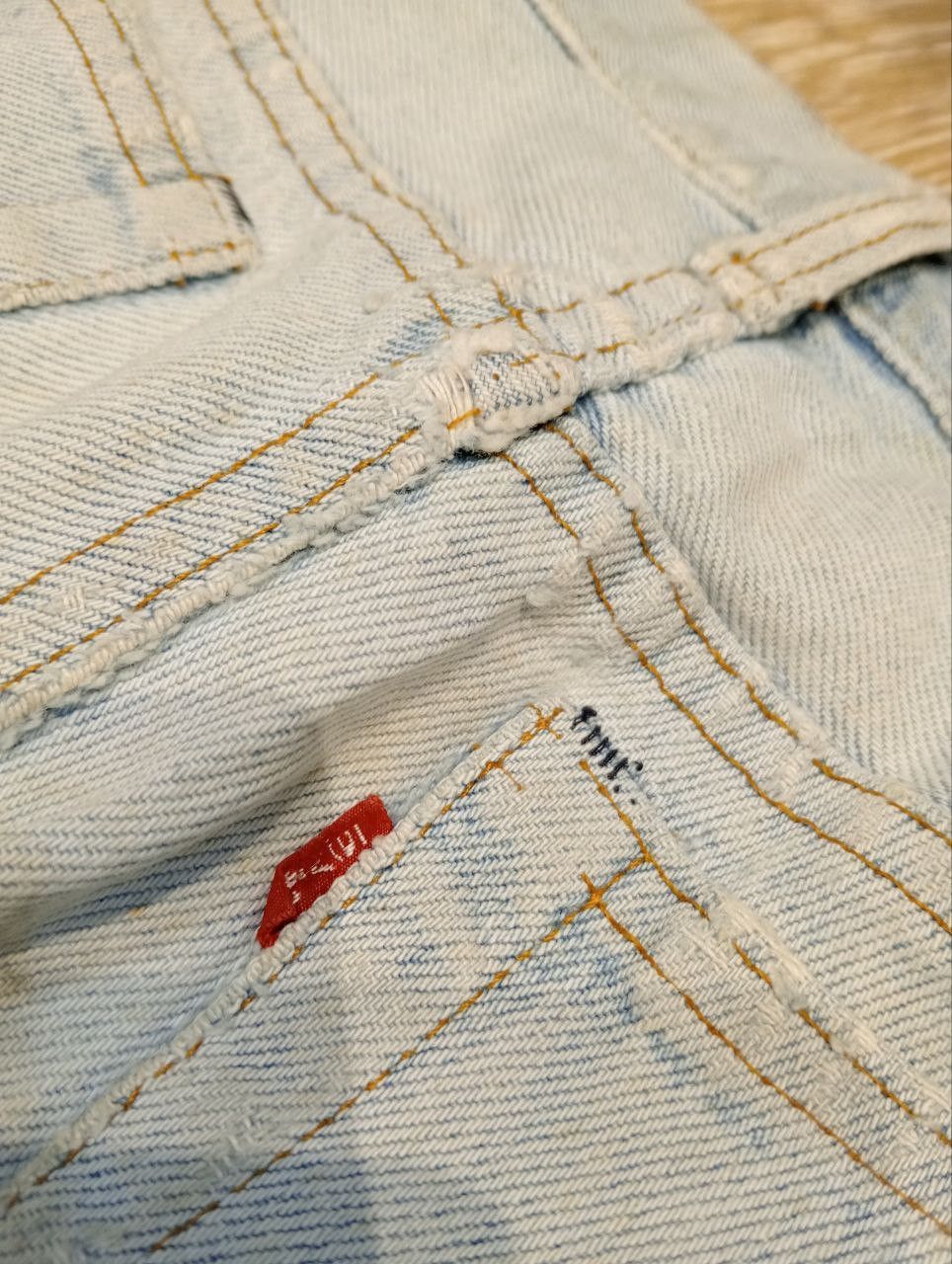 Levi's Vintage Clothing LEVI'S VINTAGE LIGHT BLUE DISTRESSED JEANS Size US 31 - 10 Thumbnail