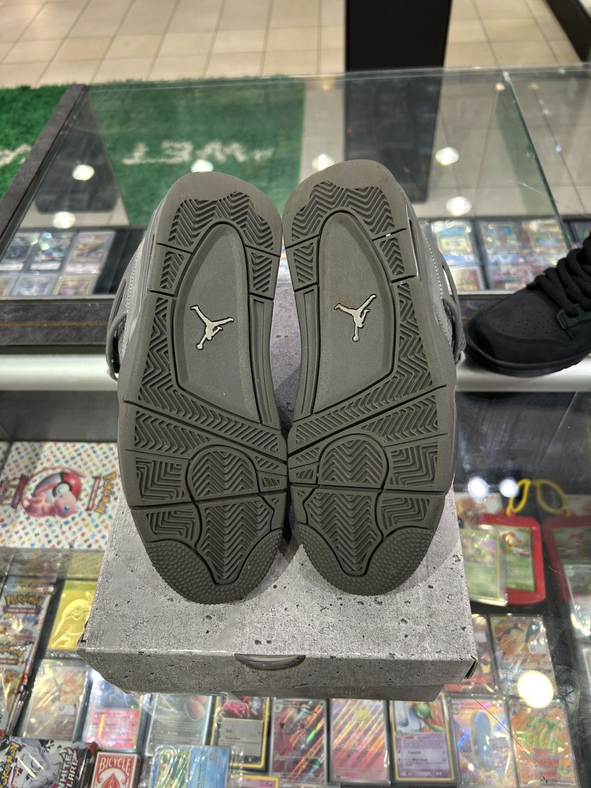 Jordan Brand Jordan 4 wet cement Size US 5 / EU 37 - 9 Thumbnail
