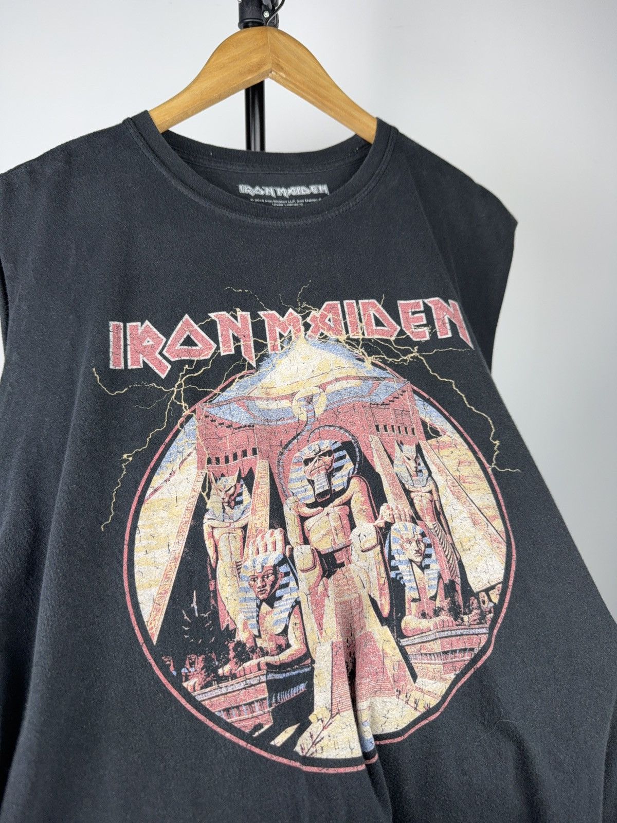 Iron Maiden 2019 Iron Maiden Powerslave Egypt Cut Off Sleeveless Tee Size US L / EU 52-54 / 3 - 6 Thumbnail