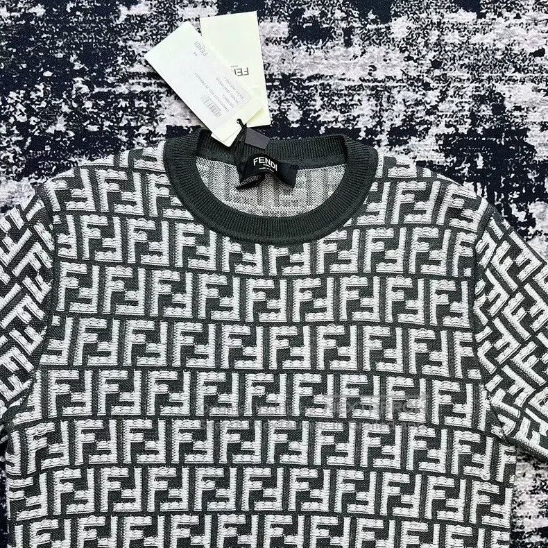 Fendi Fendi FF Monogram Full Print Short Sleeve Knit Sweater - G Size US S / EU 44-46 / 1 - 2 Thumbnail