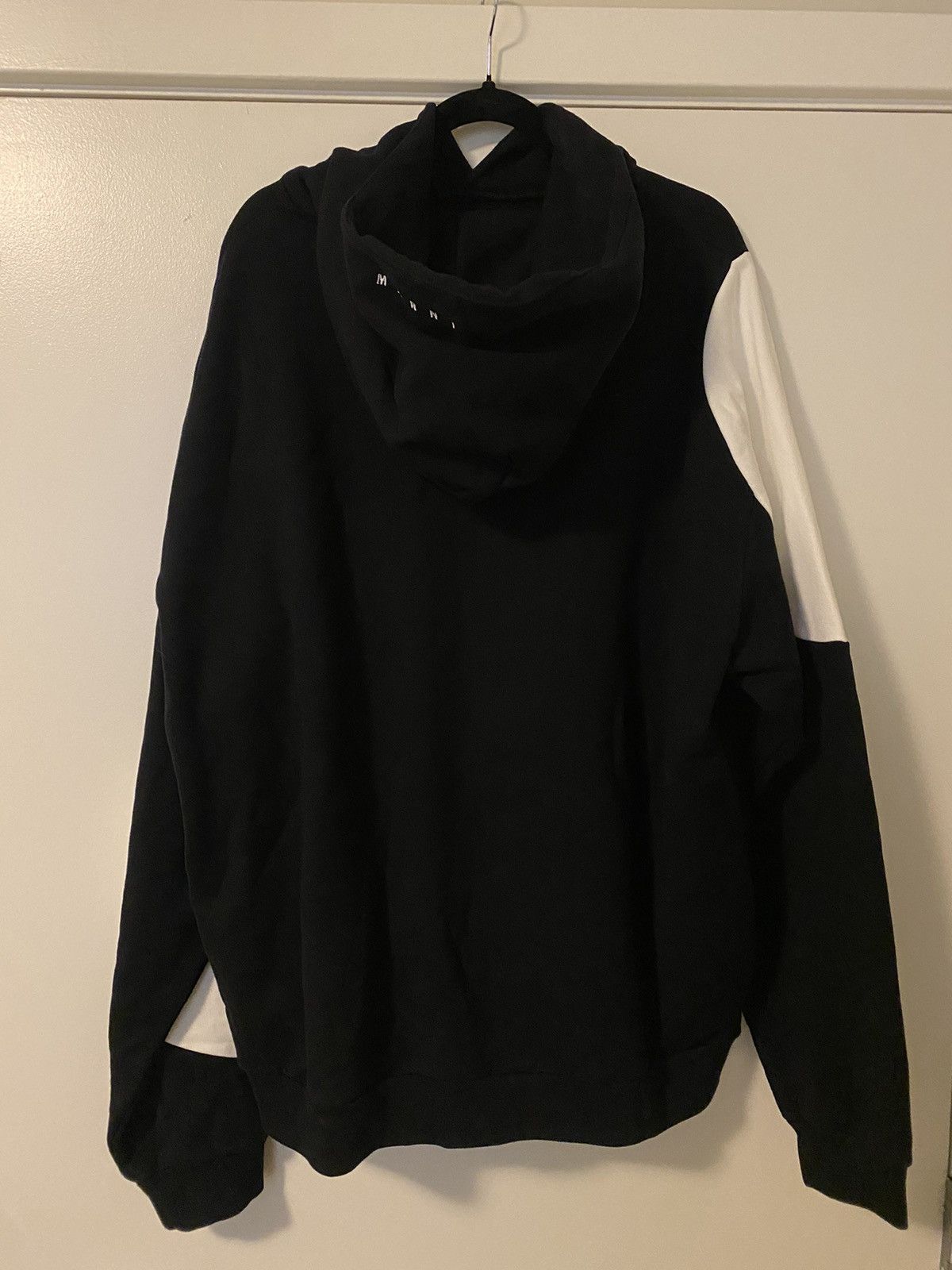 Marni Marni Oversized Polka Dot Hooded Sweatshirt Sz 54 NWT Size US XXL / EU 58 / 5 - 2 Thumbnail