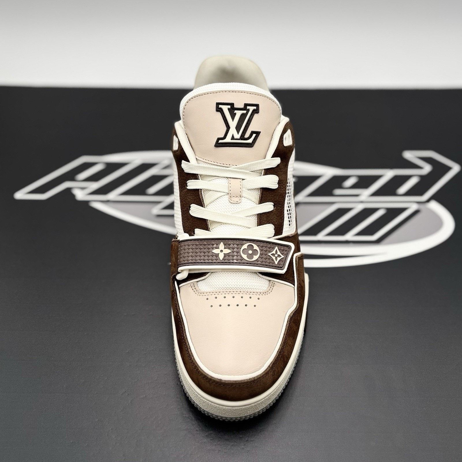Louis Vuitton 10-10.5 US Louis Vuitton Trainer Strap ' Brown Beige ' GREAT Size US 10 / EU 43 - 14 Thumbnail