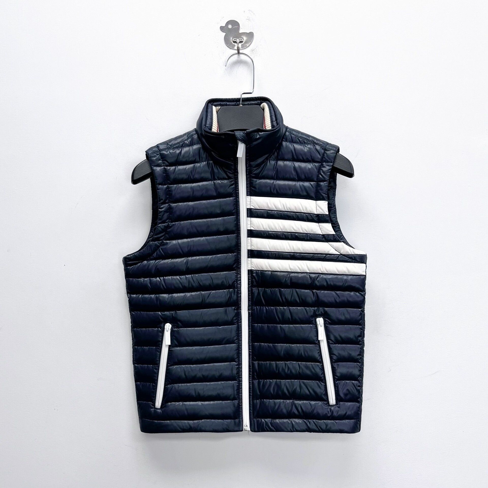 Thom Browne Thom Browne Navy Stripe Shiny Down Vest Size US M / EU 48-50 / 2 - 1 Thumbnail