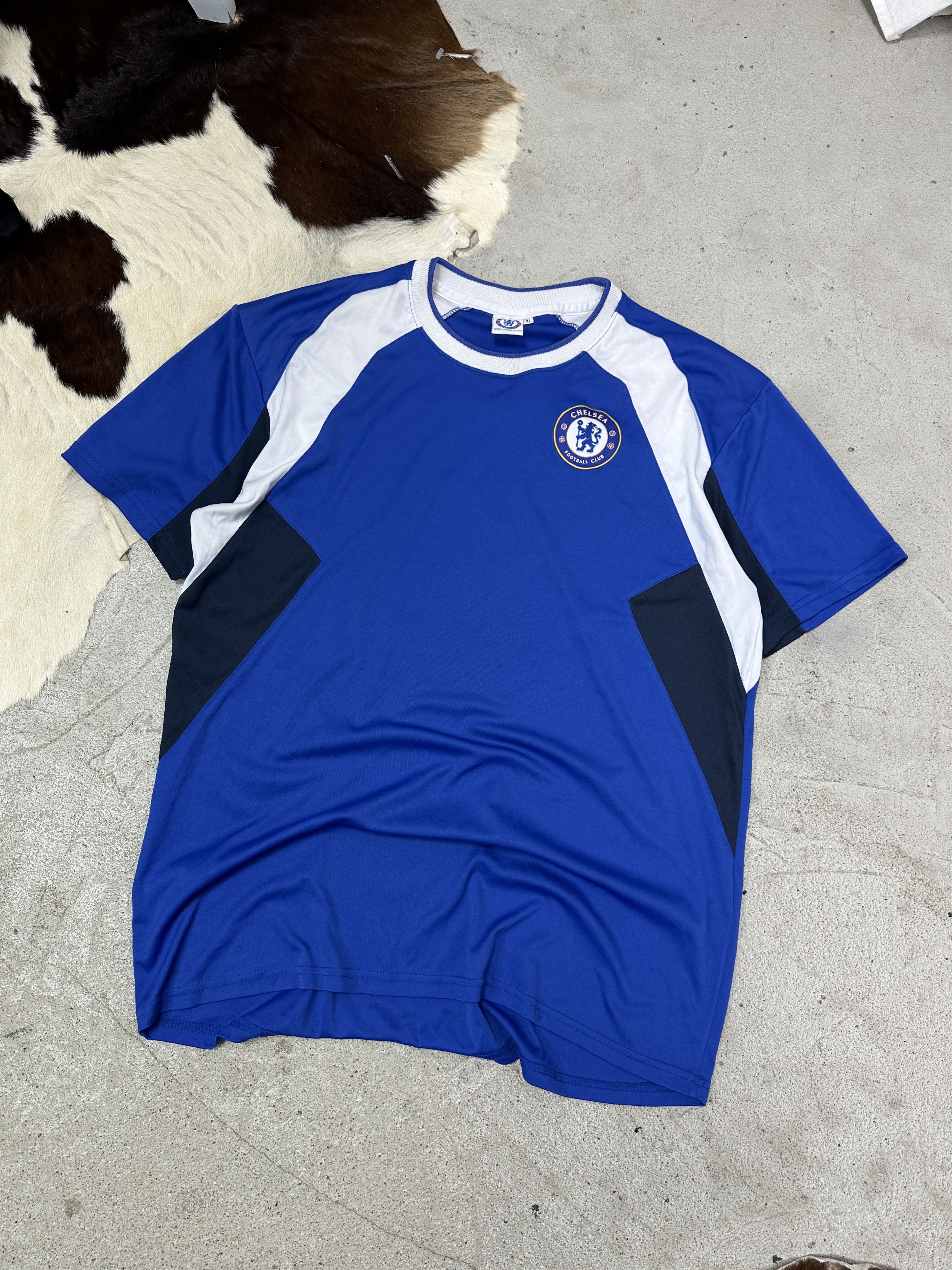 Vintage Vintage Sporty Chelsea Fanstore Fabregas Jersey Y2K Size US XL / EU 56 / 4 - 1 Thumbnail