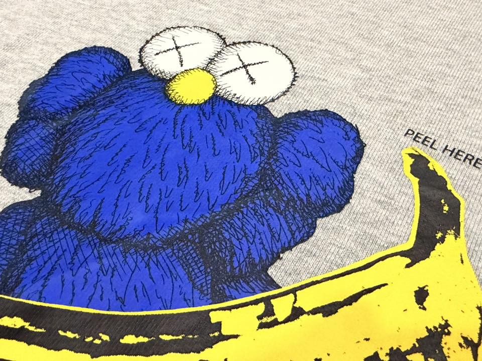 Kaws KAWS + WARHOL X UNIQLO L 3153 Size US L / EU 52-54 / 3 - 11 Thumbnail
