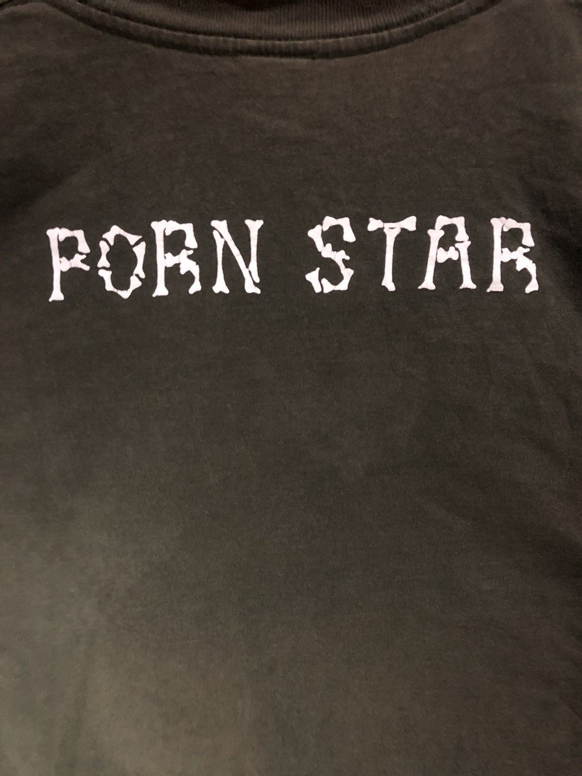 Hook-Ups × Sex Skateboards × Vintage Rare Vintage Porn Star Skateboard 90s Bone Crosses Shirt Size US L / EU 52-54 / 3 - 8 Thumbnail