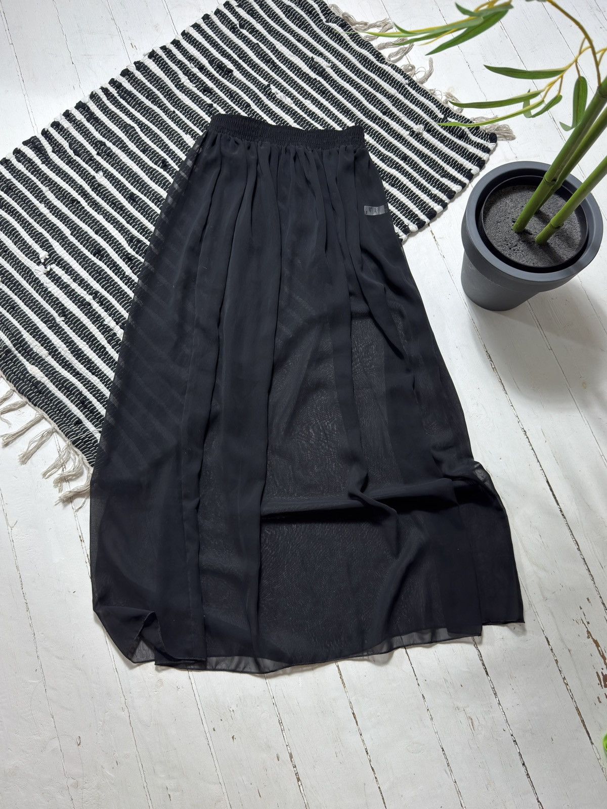 Other VINTAGE 2000s FULL MESH MAXI SKIRT Size 28" / US 6 / IT 42 - 1 Thumbnail