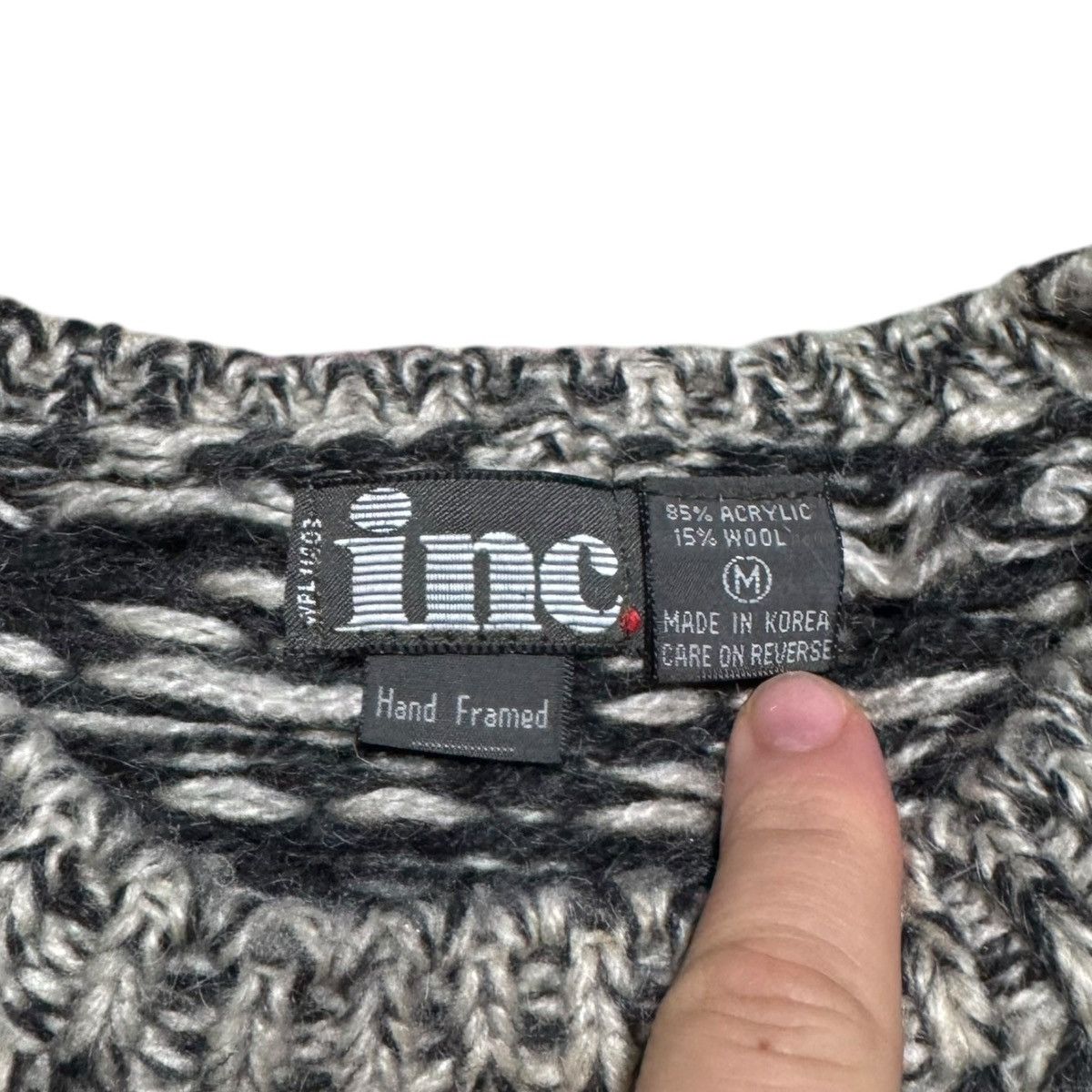 I.N.C × Vintage Vintage 90s INC Patterned Knit Crewneck Sweater Adult Medium Size US M / EU 48-50 / 2 - 4 Thumbnail