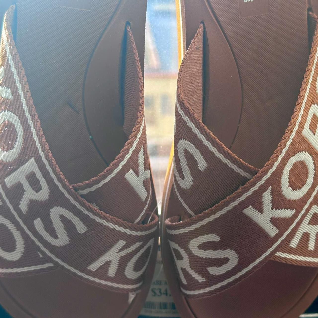 Michael Kors Michael Kors Criss Cross Logo Signature Slides Sandals NWT Size US 8 / IT 38 - 4 Thumbnail