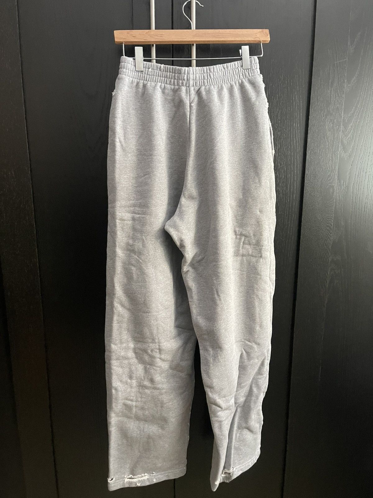 Balenciaga Balenciaga Sweatpants Size US 30 / EU 46 - 2 Thumbnail