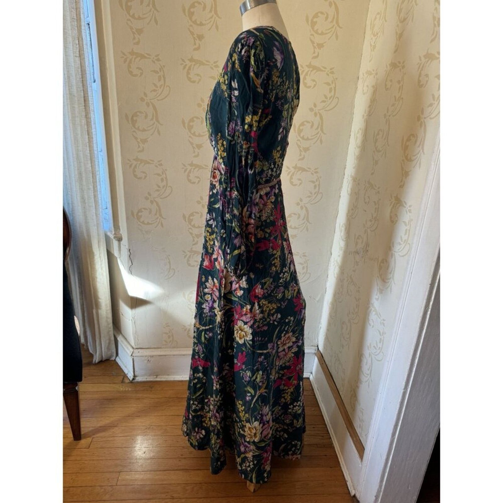 Sachin & Babi Ladies 8 Sachin & Babin Stunning 100% Silk Floral Maxi Dress Size M / US 6-8 / IT 42-44 - 7 Thumbnail