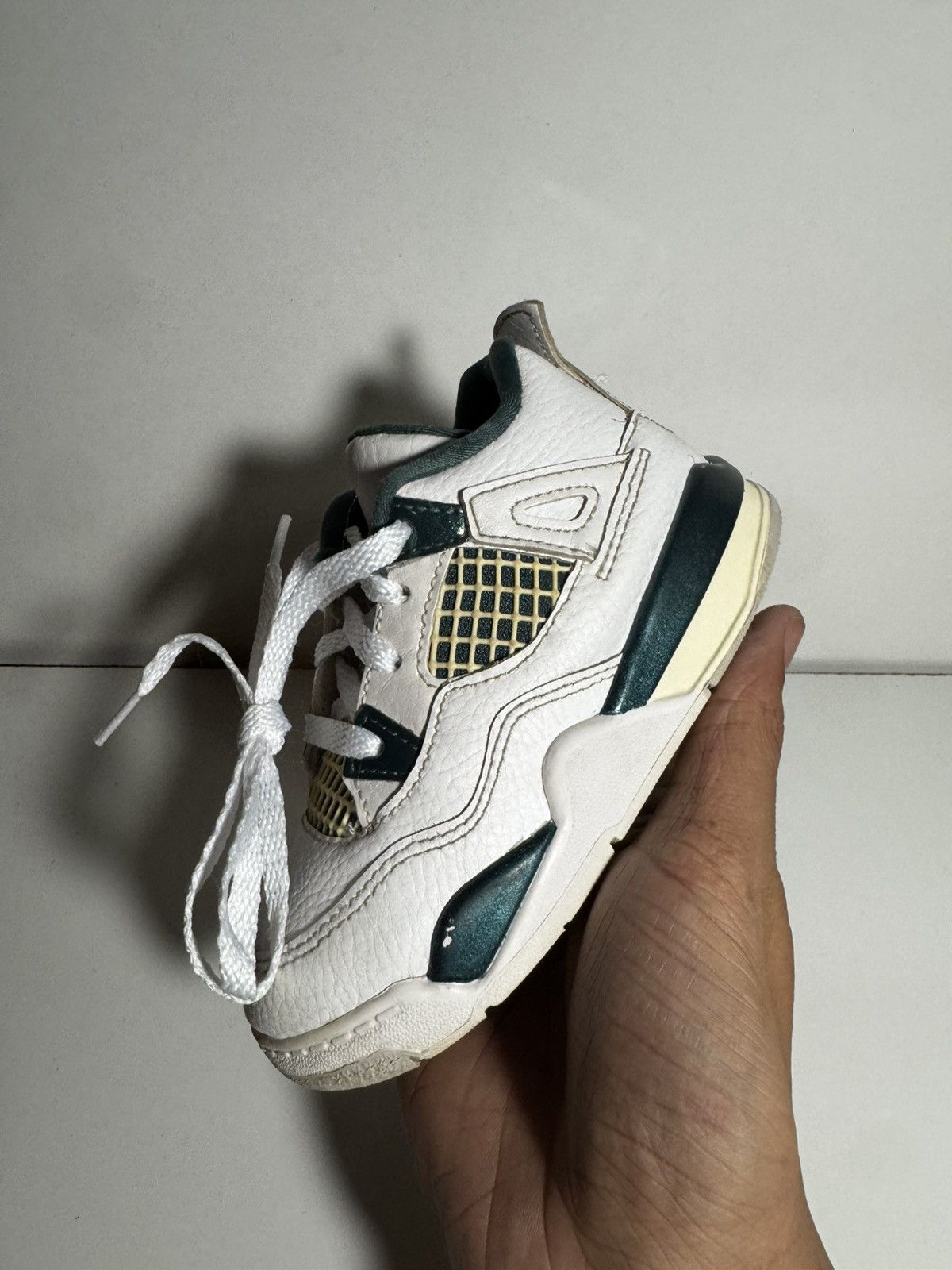 Jordan Brand Air Jordan 4 Retro PS “Oxidized Green” Size US 4 / IT 34 - 1 Thumbnail