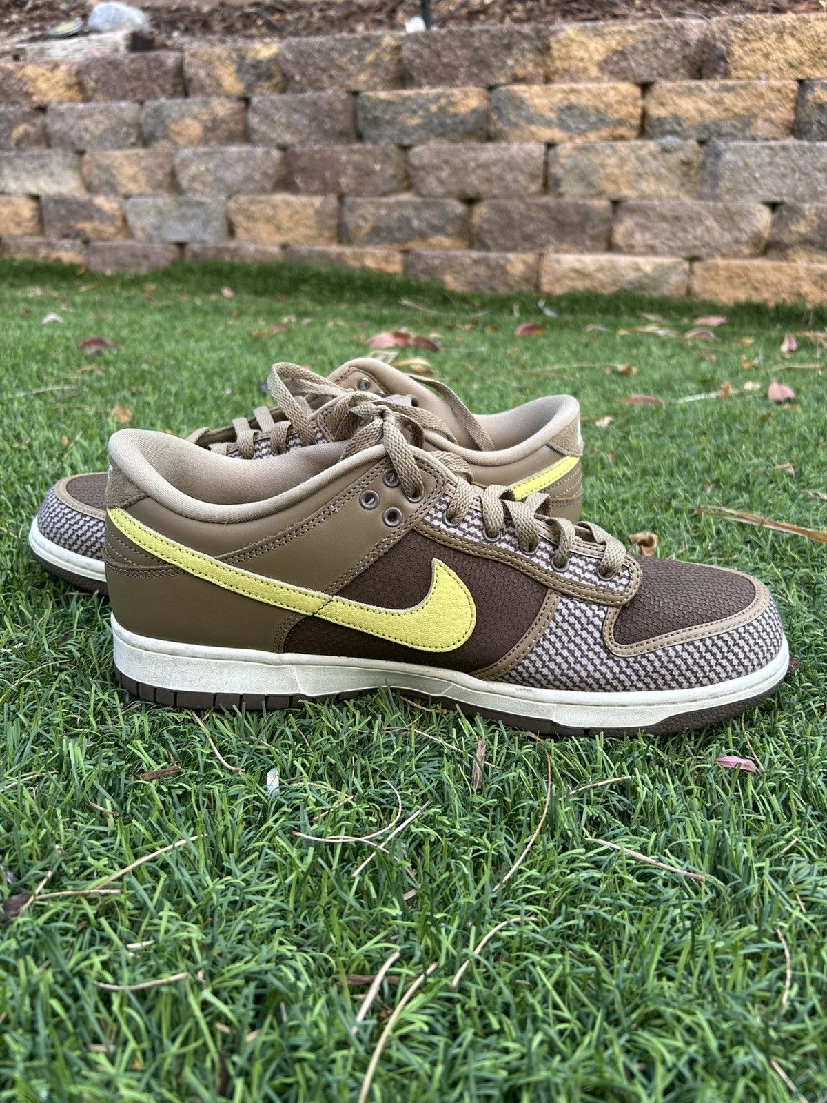 Nike Canteen undefeated dunks Size US 11 / EU 44 - 2 Thumbnail