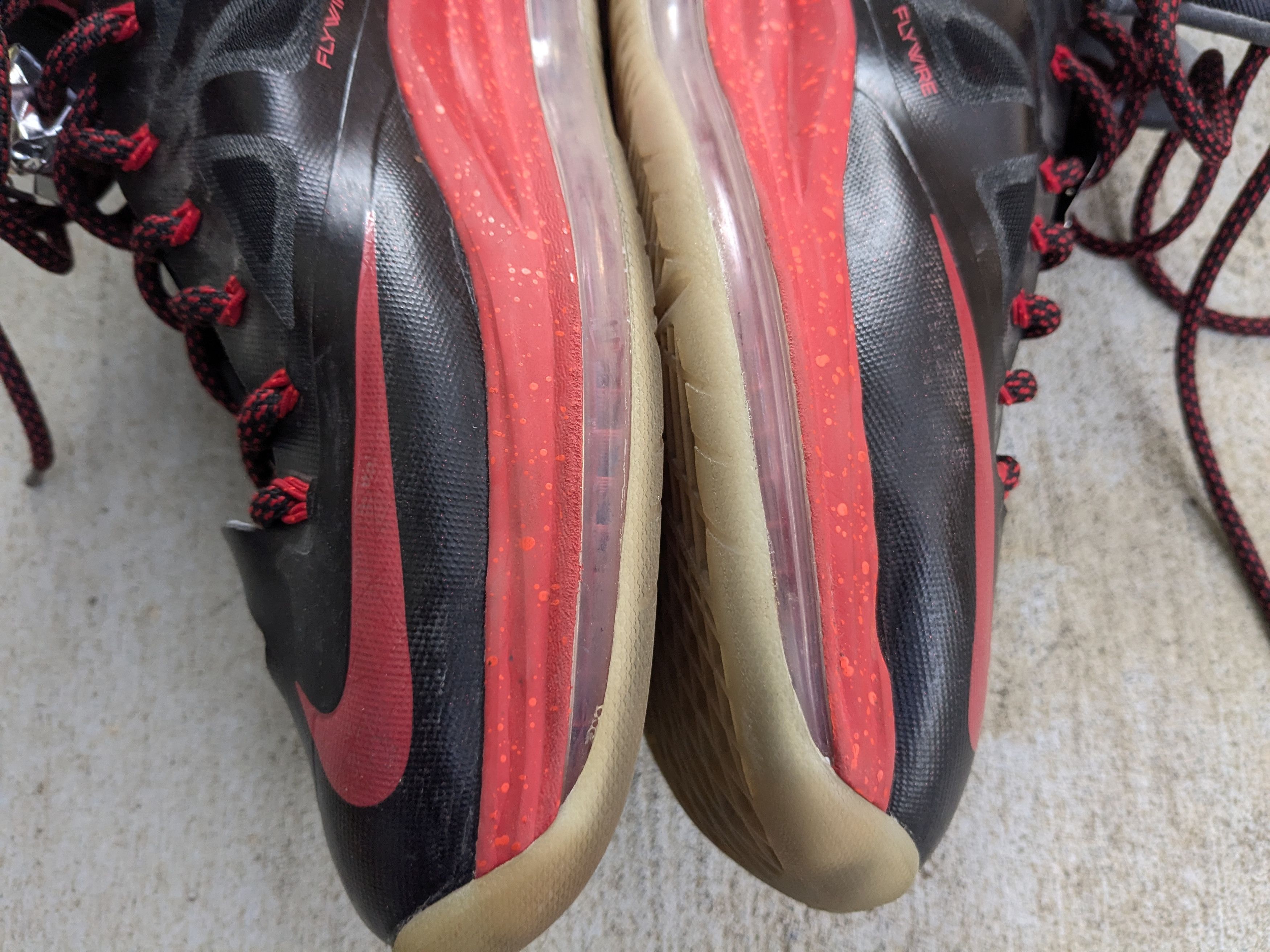 Nike Nike LeBron 10+ Sport Pack Pressure 11 Red Black 542244-001 Size US 11 / EU 44 - 11 Thumbnail