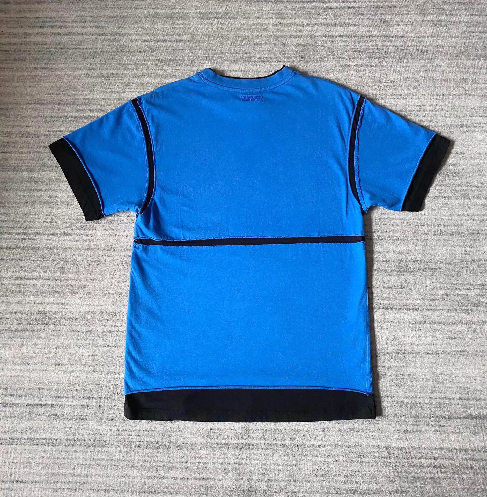 Vetements Vetements 19ss Ripped Black Blue Split 2-Piece T-Shirt XS Size US XS / EU 42 / 0 - 2 Thumbnail
