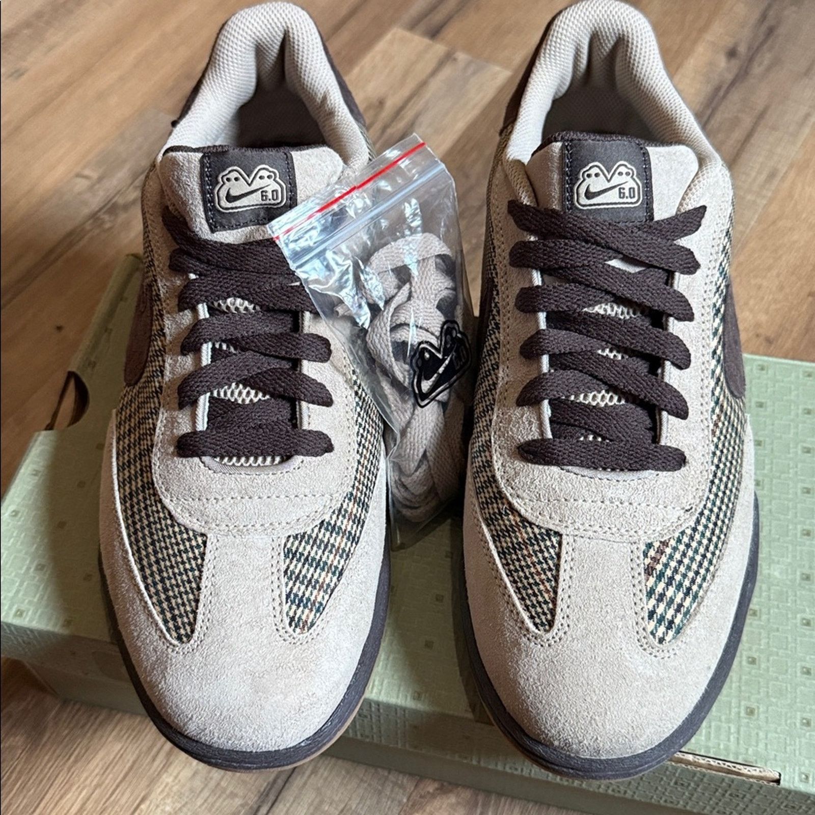 Nike 2006 Nike FC 6.0 Tweed Baroque Brown Size US 10.5 / EU 43-44 - 6 Thumbnail