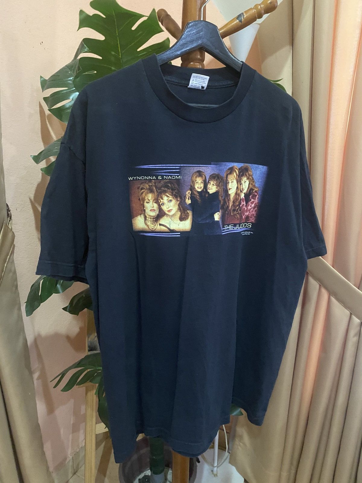 Band Tees 1999 The Judds Wynonna & Naomi Country Music Graphic Tee Size US XL / EU 56 / 4 - 3 Thumbnail