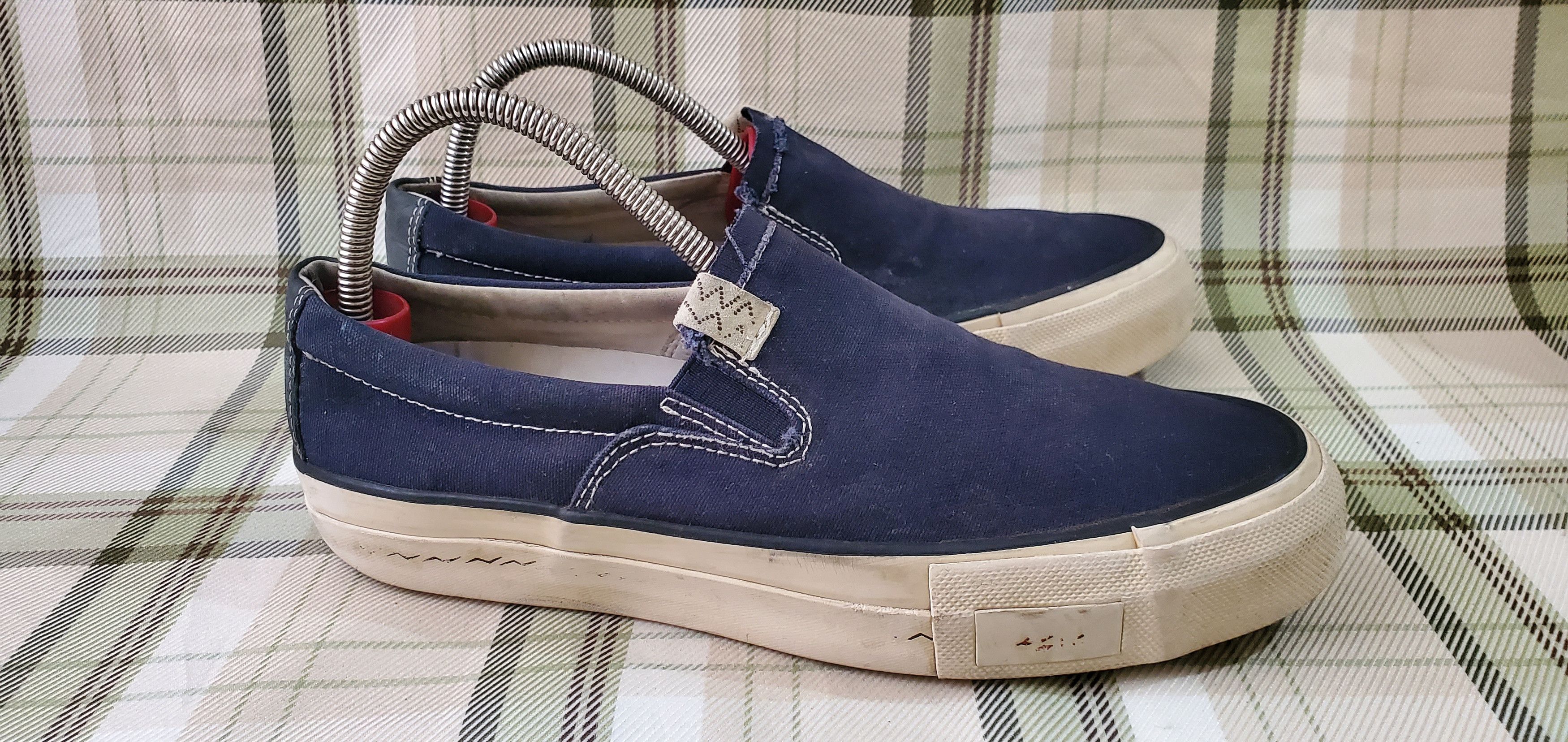 Visvim Visvim Skagway Canvas Lo Top Sneakers Size US 8.5 / IT 38.5 - 2 Thumbnail