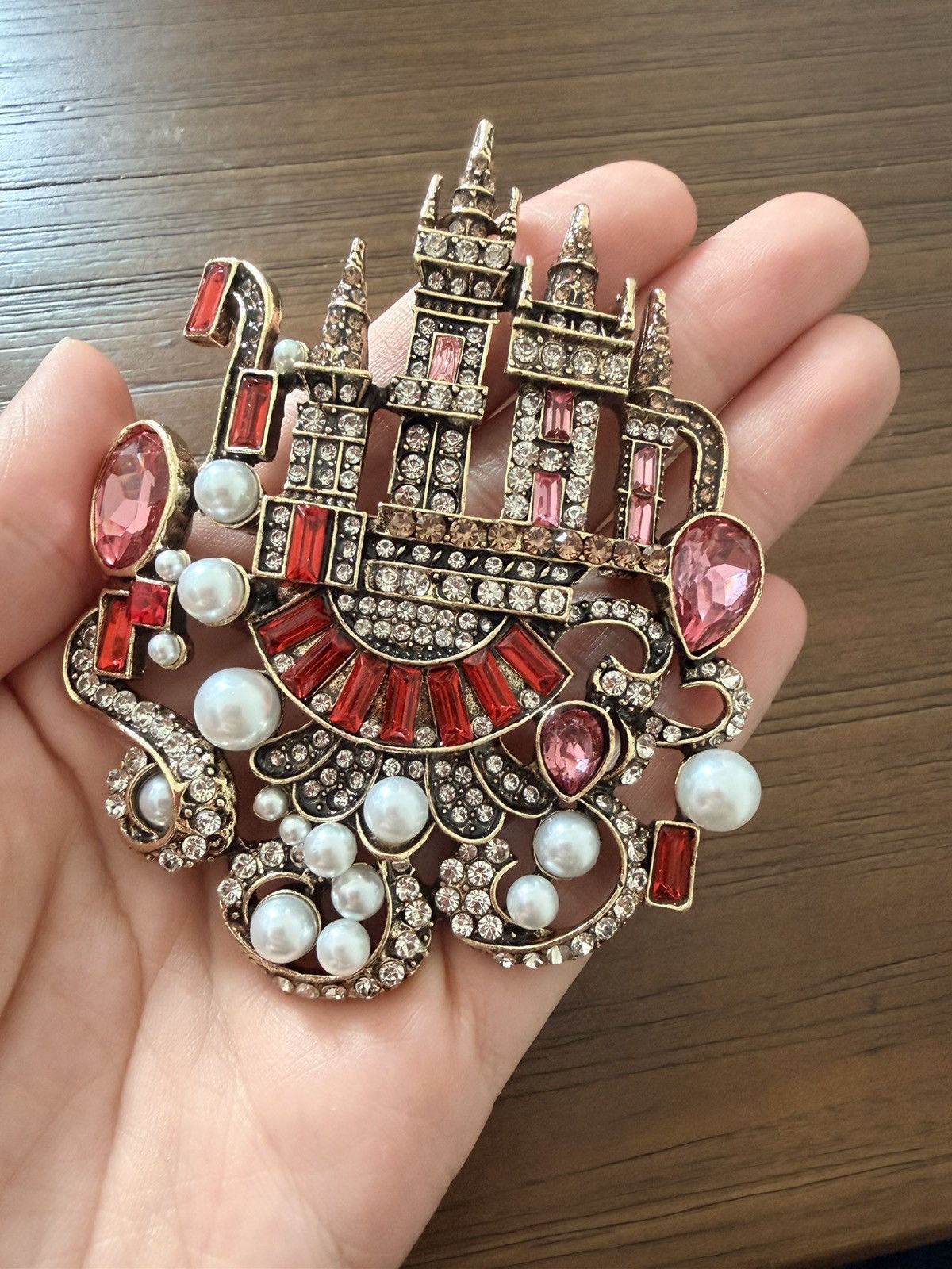 Other Castle Brooch Size ONE SIZE - 2 Thumbnail