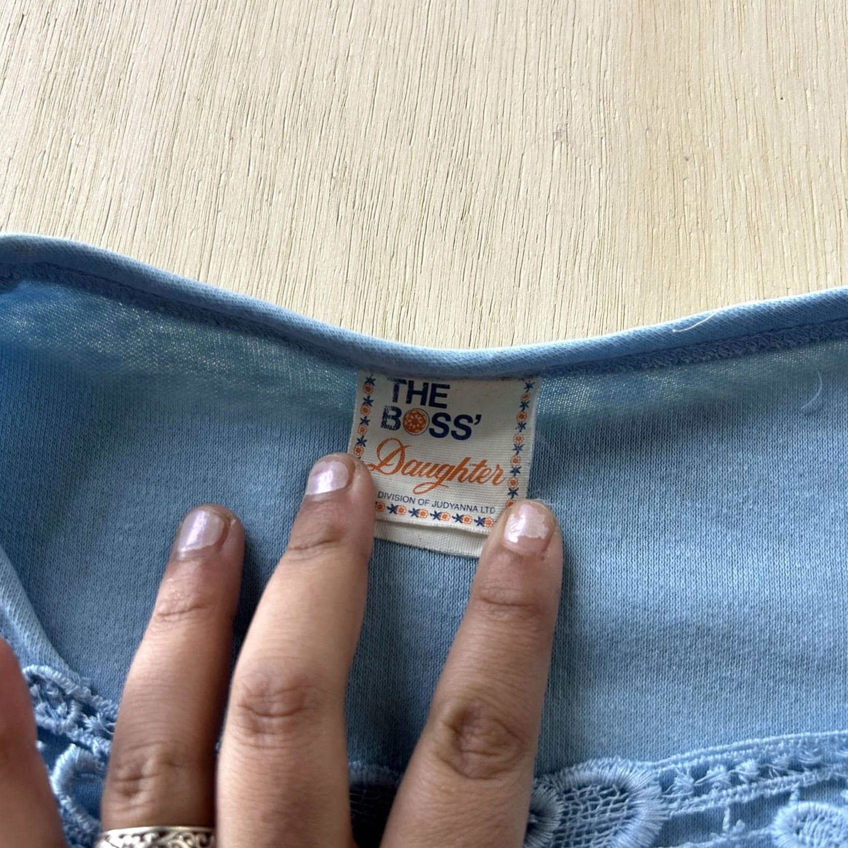 Vintage The Boss' Daughter Shirt Womens Small Blue Crochet Neck Elastic Hem Short Sleeve Size S / US 4 / IT 40 - 3 Thumbnail
