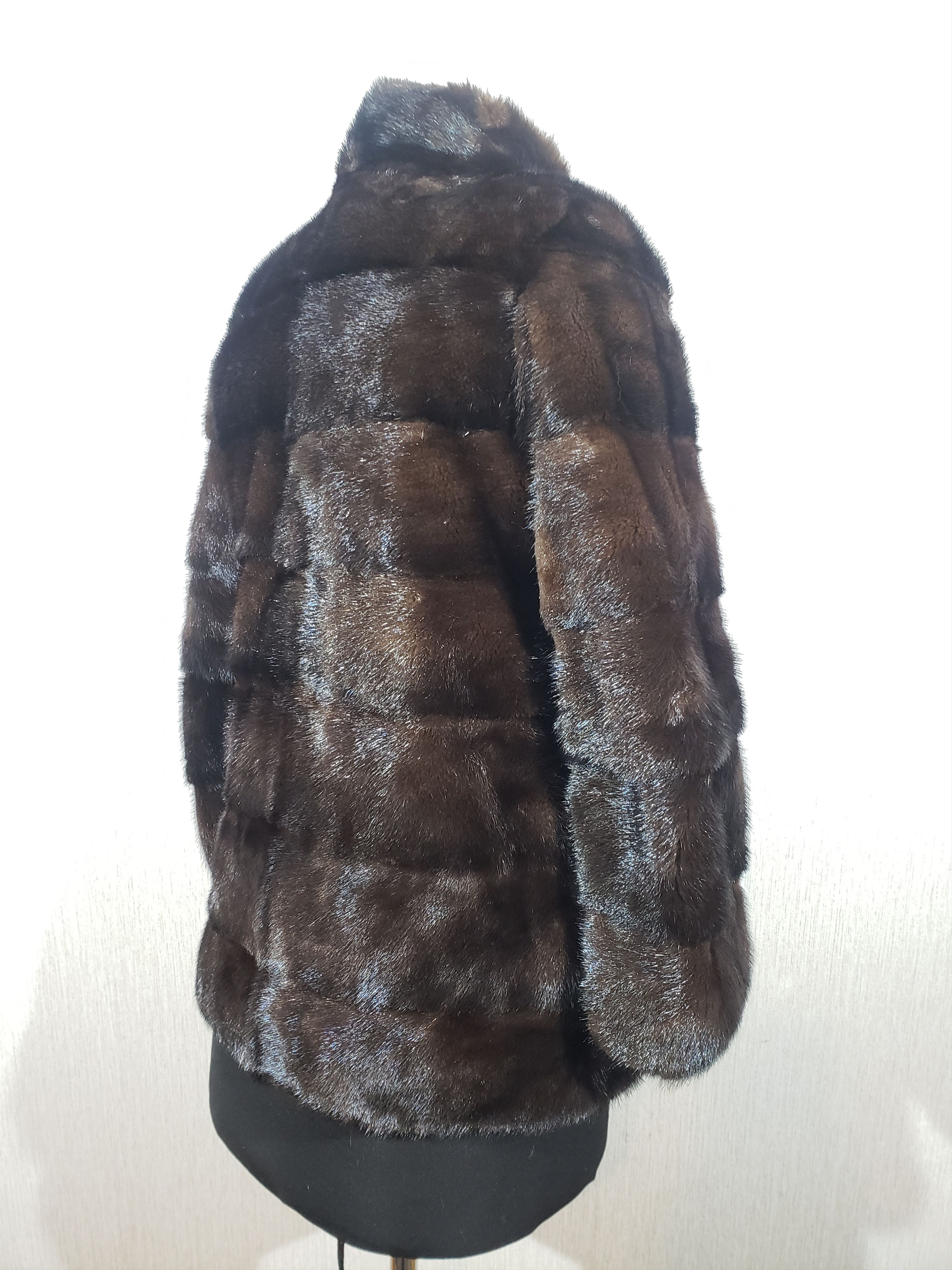 Other Stylish women's mink coat with detachable sleeves. Size M / US 6-8 / IT 42-44 - 6 Thumbnail