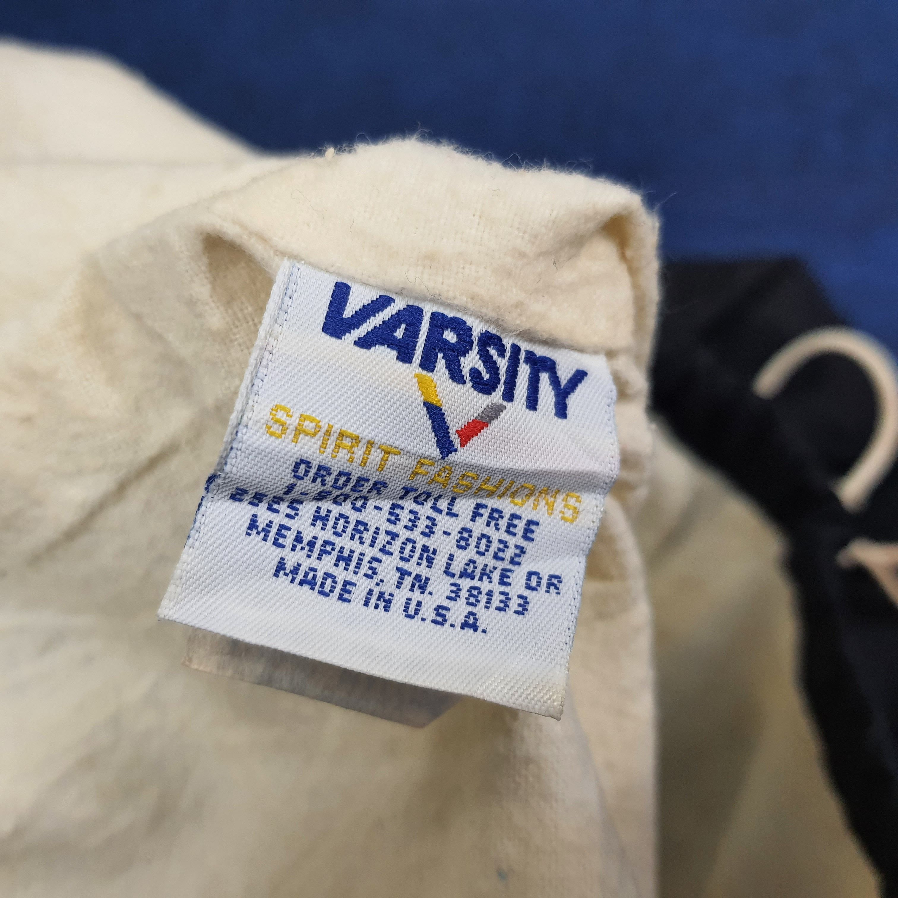 Vintage Vintage Varsity Spirit Kyla Tigers Zipper Jacket C270N12 Size US S / EU 44-46 / 1 - 7 Thumbnail