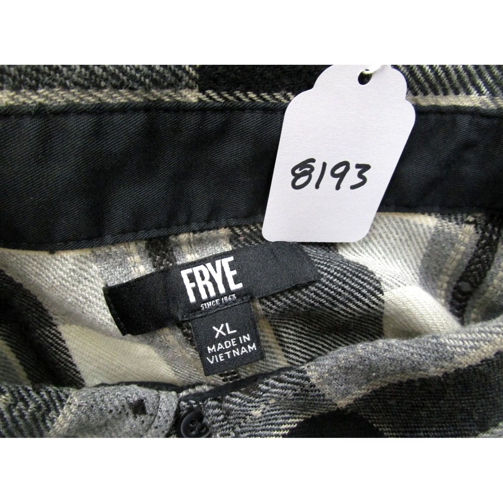 Frye Frye Shirt Men XL Black Plaid Flannel Long Sleeve Button-Up Casual Workwear Vintage: No Women? Size US XL / EU 56 / 4 - 8 Thumbnail