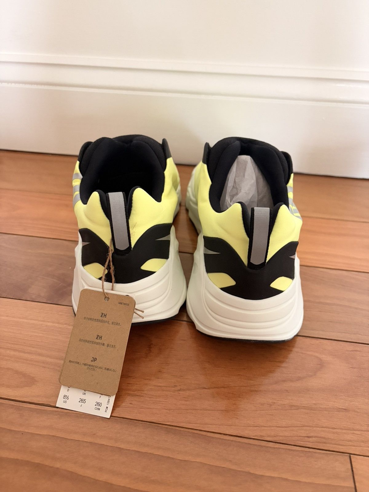 Yeezy Yeezy 700 MNVN Laceless Size US 8.5 / EU 41-42 - 7 Thumbnail