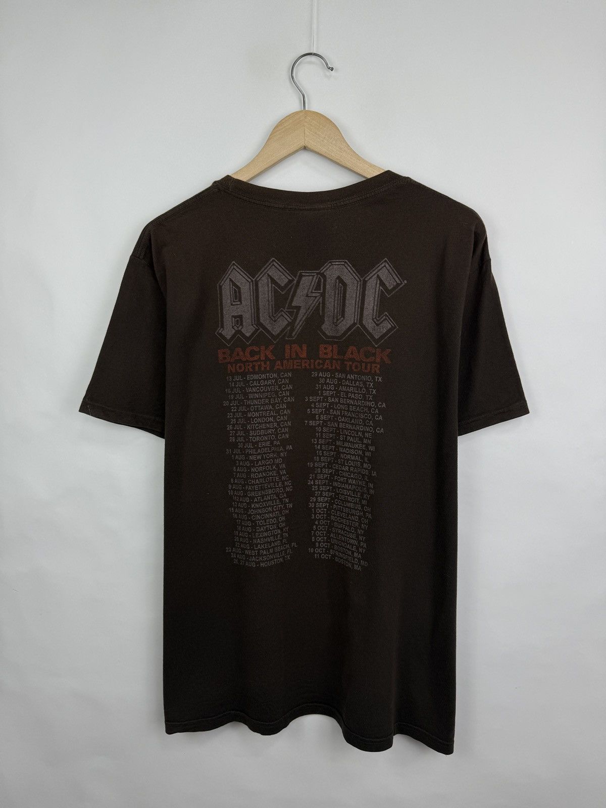 AC/DC 🇺🇸 Vintage 2008 AC/DC Boston Massachusetts 1980 Angus Young Size US XL / EU 56 / 4 - 8 Thumbnail