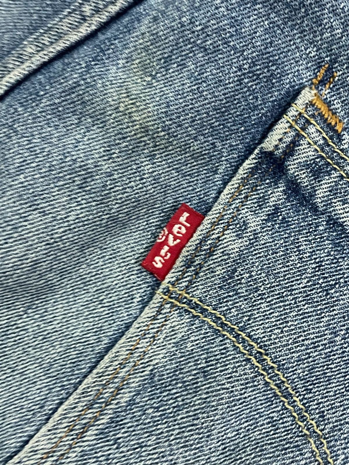 Levi's Vintage Levi’s Blue Wash Straight Loose Cut Distressed Jeans Size US 32 / EU 48 - 9 Thumbnail