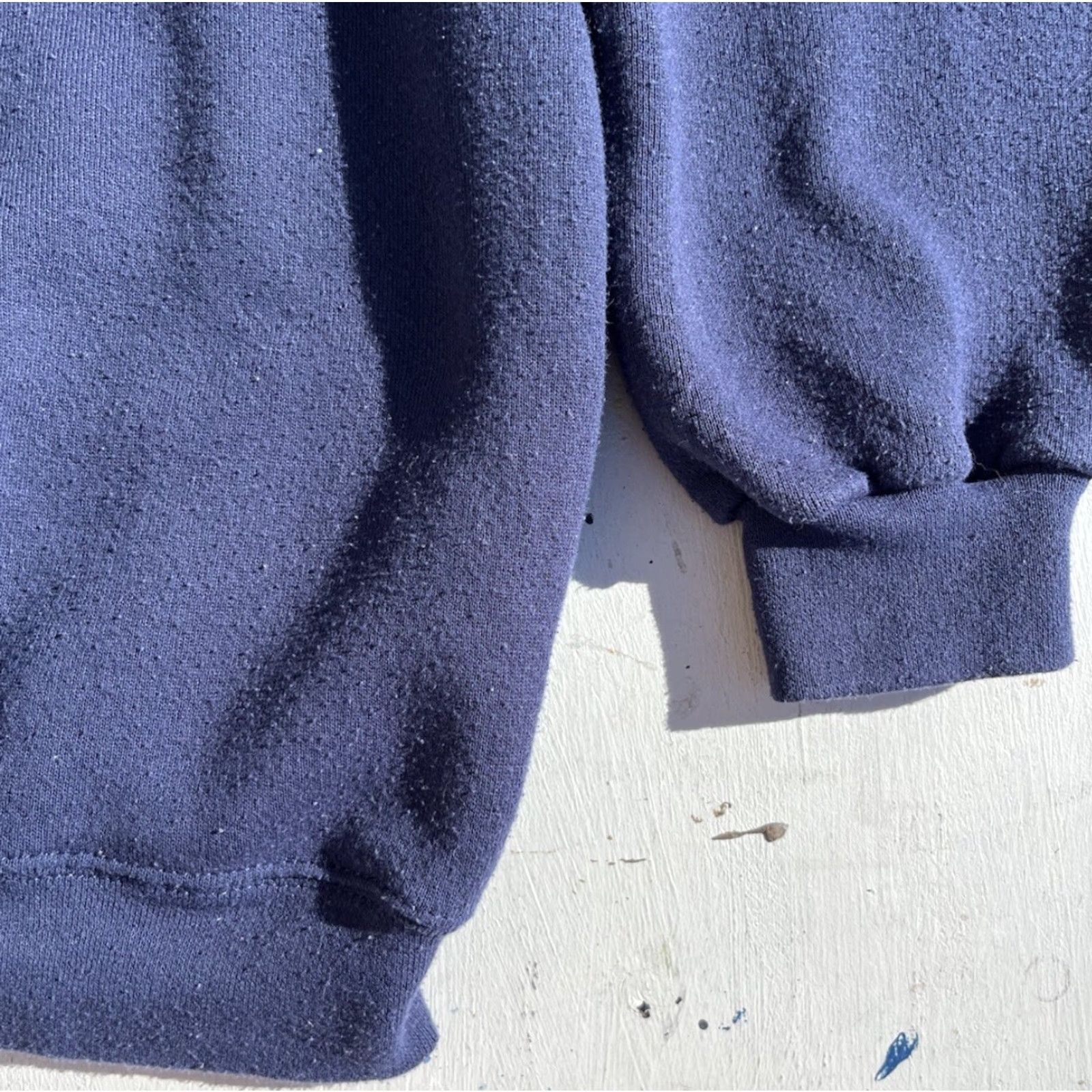 Tultex VINTAGE Tultex Sweatshirt Blue Aquarium New Orleans XL PILLING Crew Men’s Size US XL / EU 56 / 4 - 6 Thumbnail