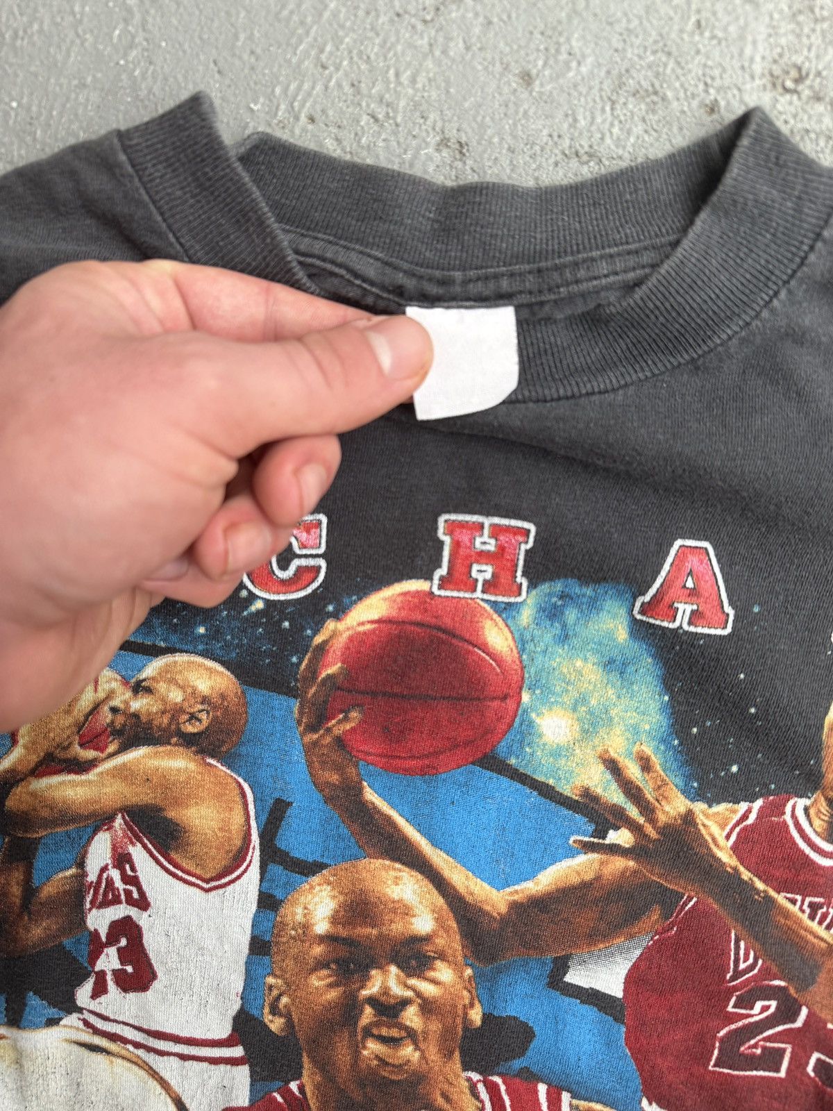 Rap Tees × Vintage Rare Chicago bulls vintage rap tee XL Michael Jordan Size US XL / EU 56 / 4 - 3 Thumbnail