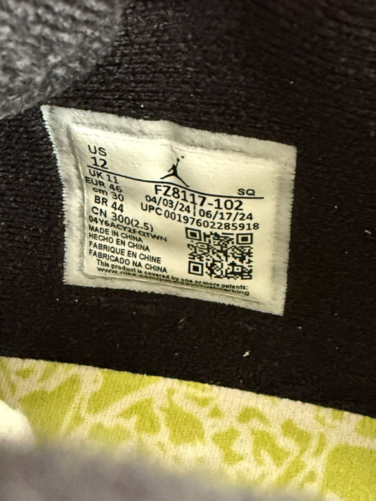 Jordan Brand × Travis Scott Travis Scott Jordan Jumpman Jack Bright Cactus Black Sz 12 Size US 12 / EU 45 - 9 Thumbnail