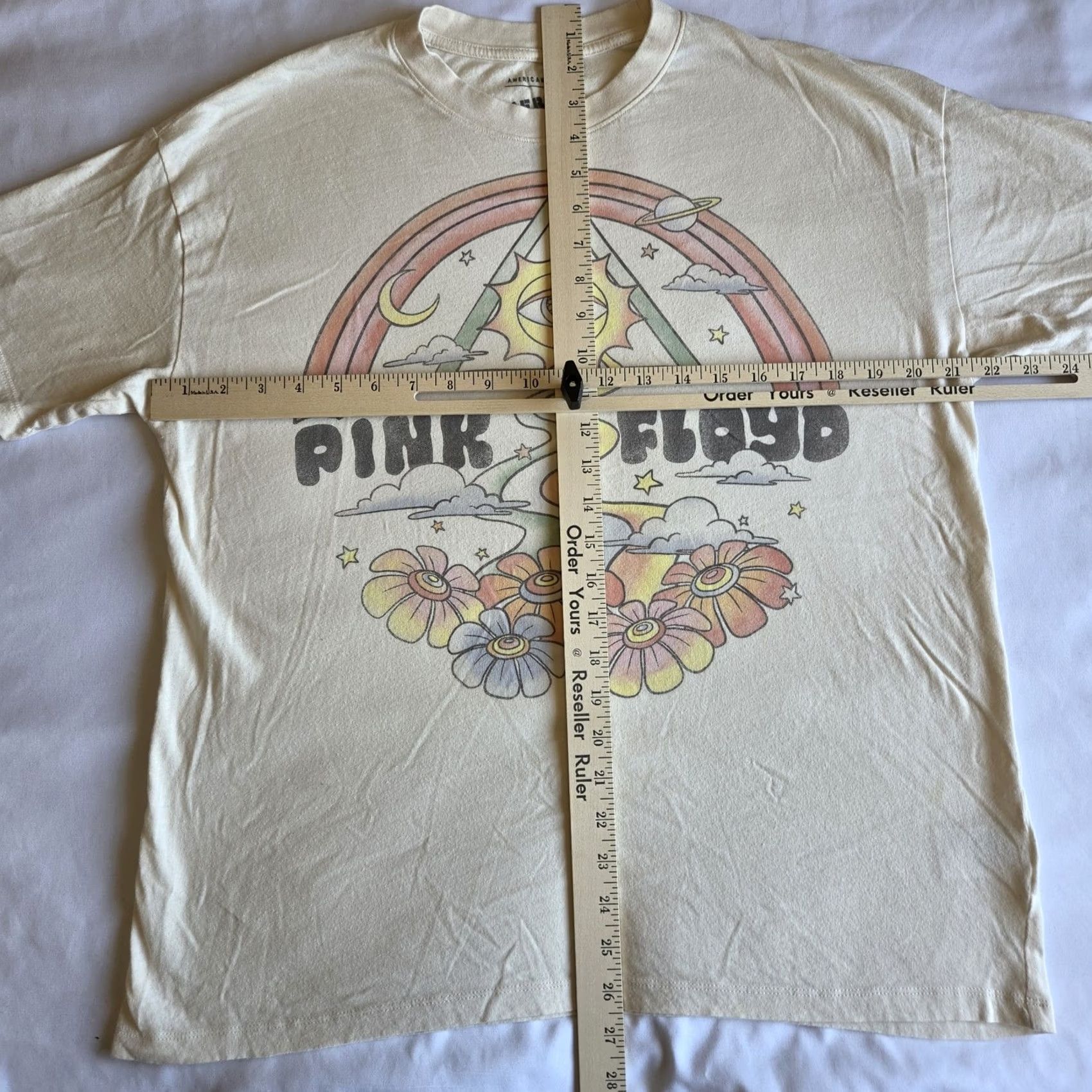 American Eagle Outfitters American Eagle Pink Floyd Rock Band Cream Oversized Graphic T-Shirt Tee XS/S Women Size S / US 4 / IT 40 - 5 Thumbnail