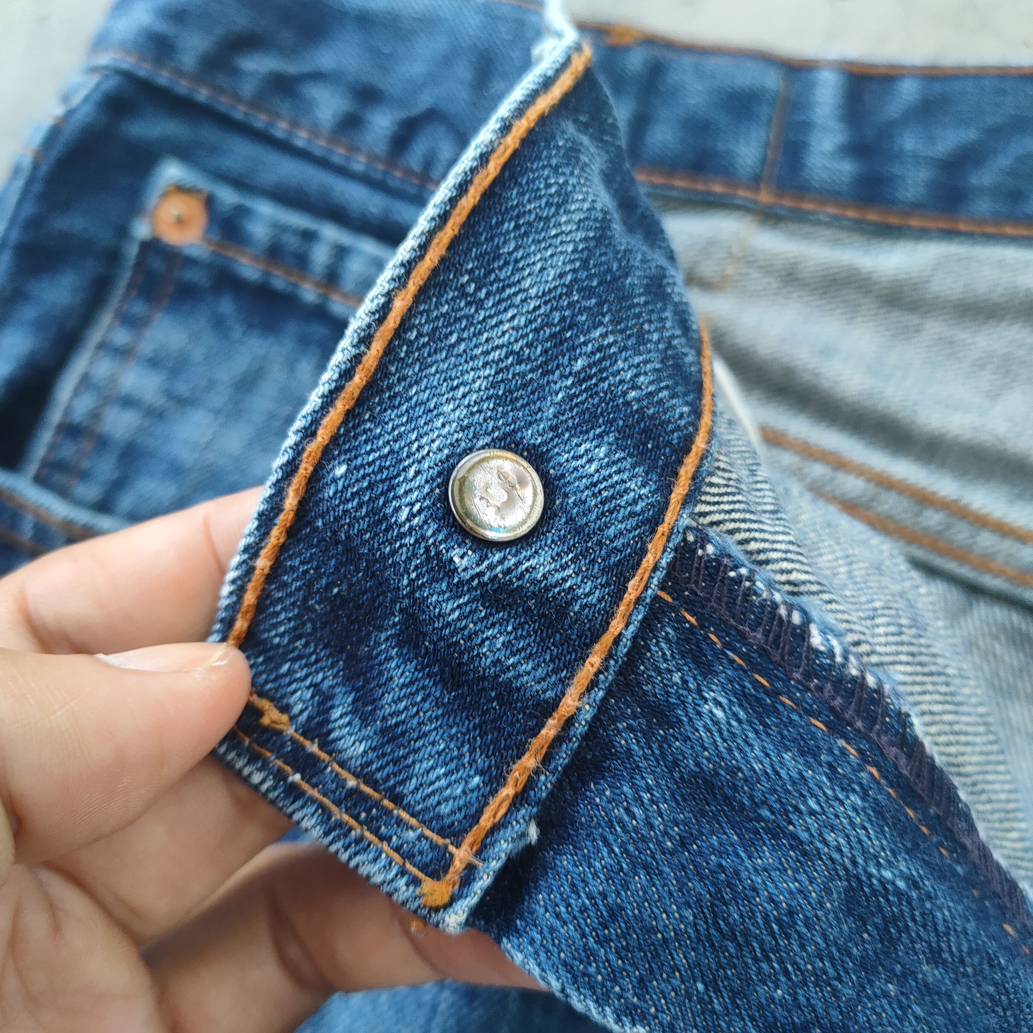 Levi's Vintage Clothing W33 VINTAGE LEVI'S 513 RIPPED FADED JEANS DENIM PANTS Size US 33 - 9 Thumbnail