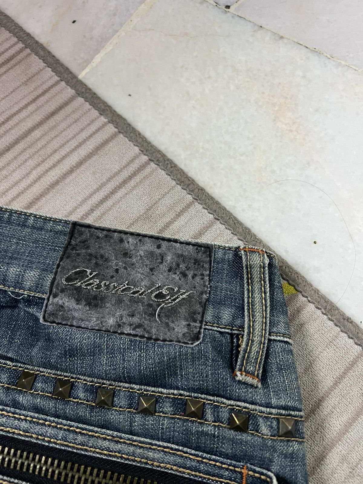 Japanese Brand 💥Classical Japanese Brand Distress Jean Size US 30 / EU 46 - 20 Thumbnail