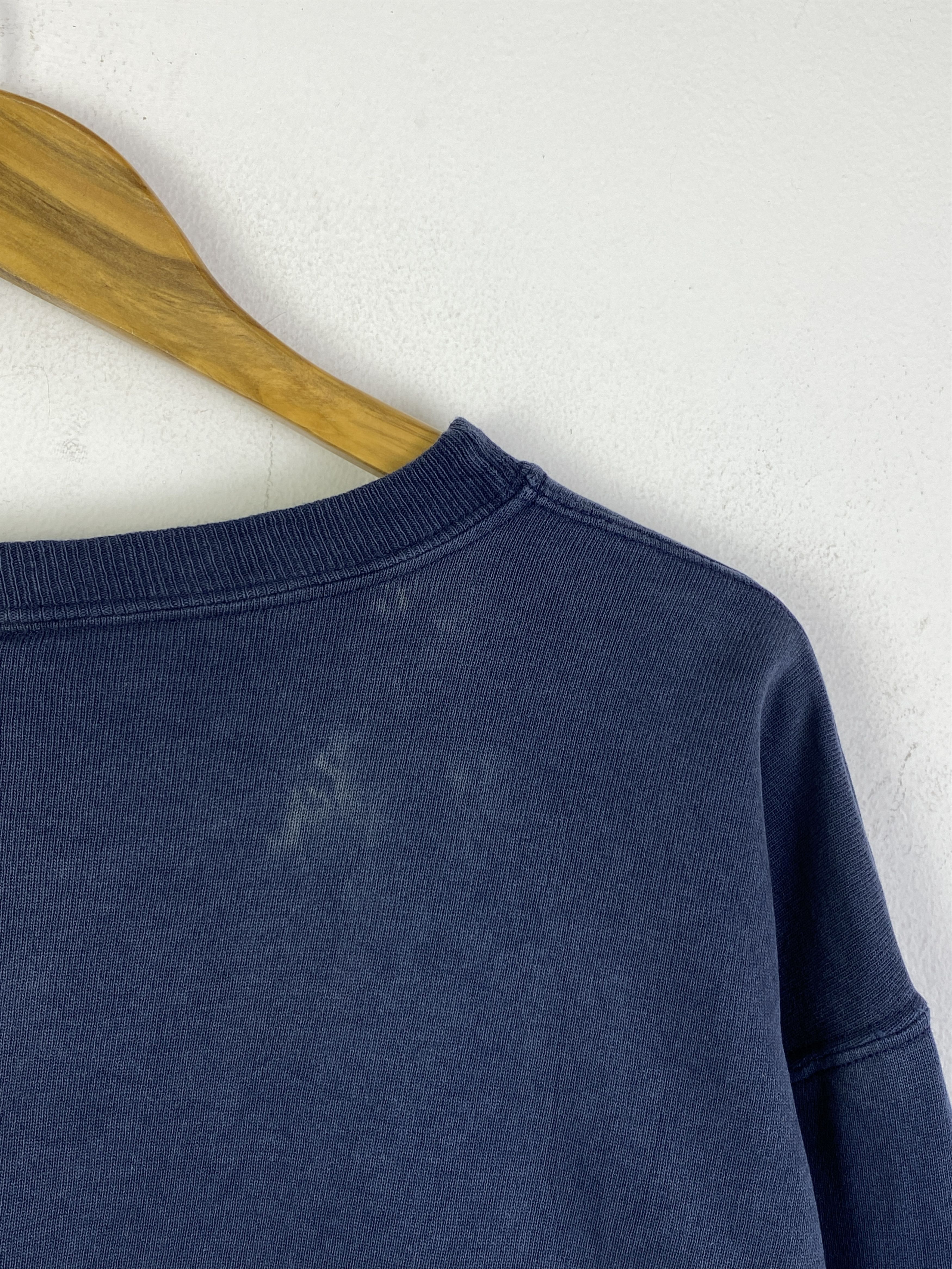 Champion Vintage 90s Champion Faded Distressed Sweatshirt SH0252 Size US XL / EU 56 / 4 - 12 Thumbnail