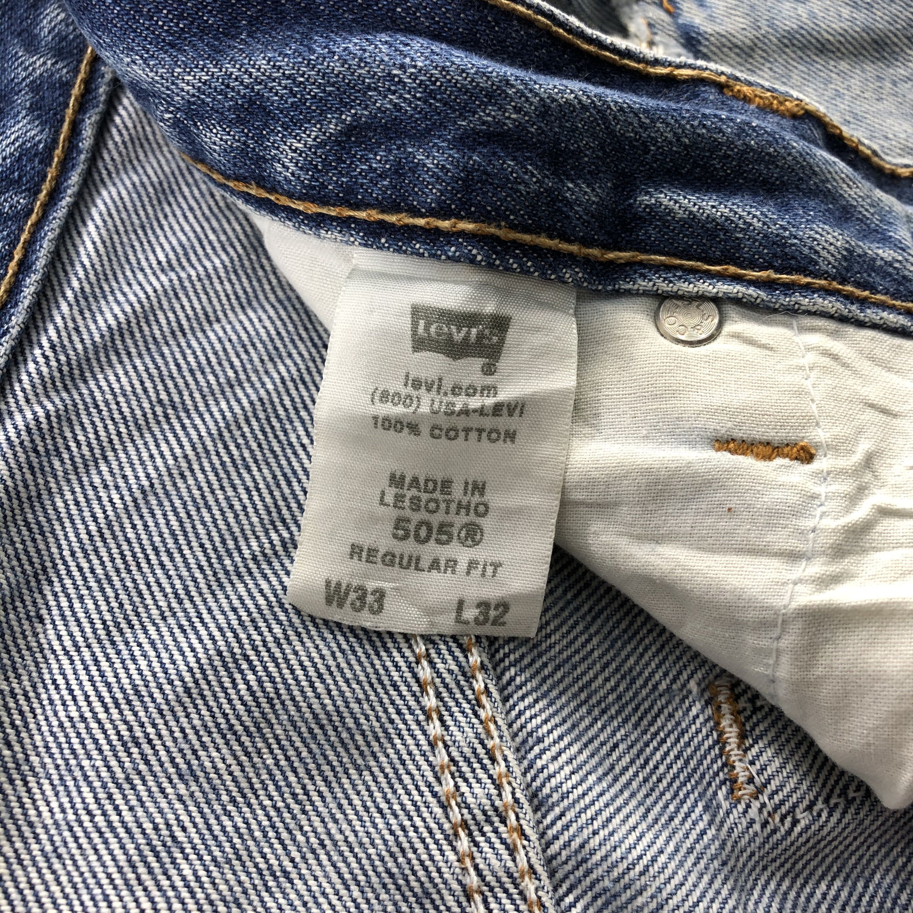 Levi's Vintage Distress Light Wash Levis 505 Jeans-J1252 Size US 35 - 11 Thumbnail