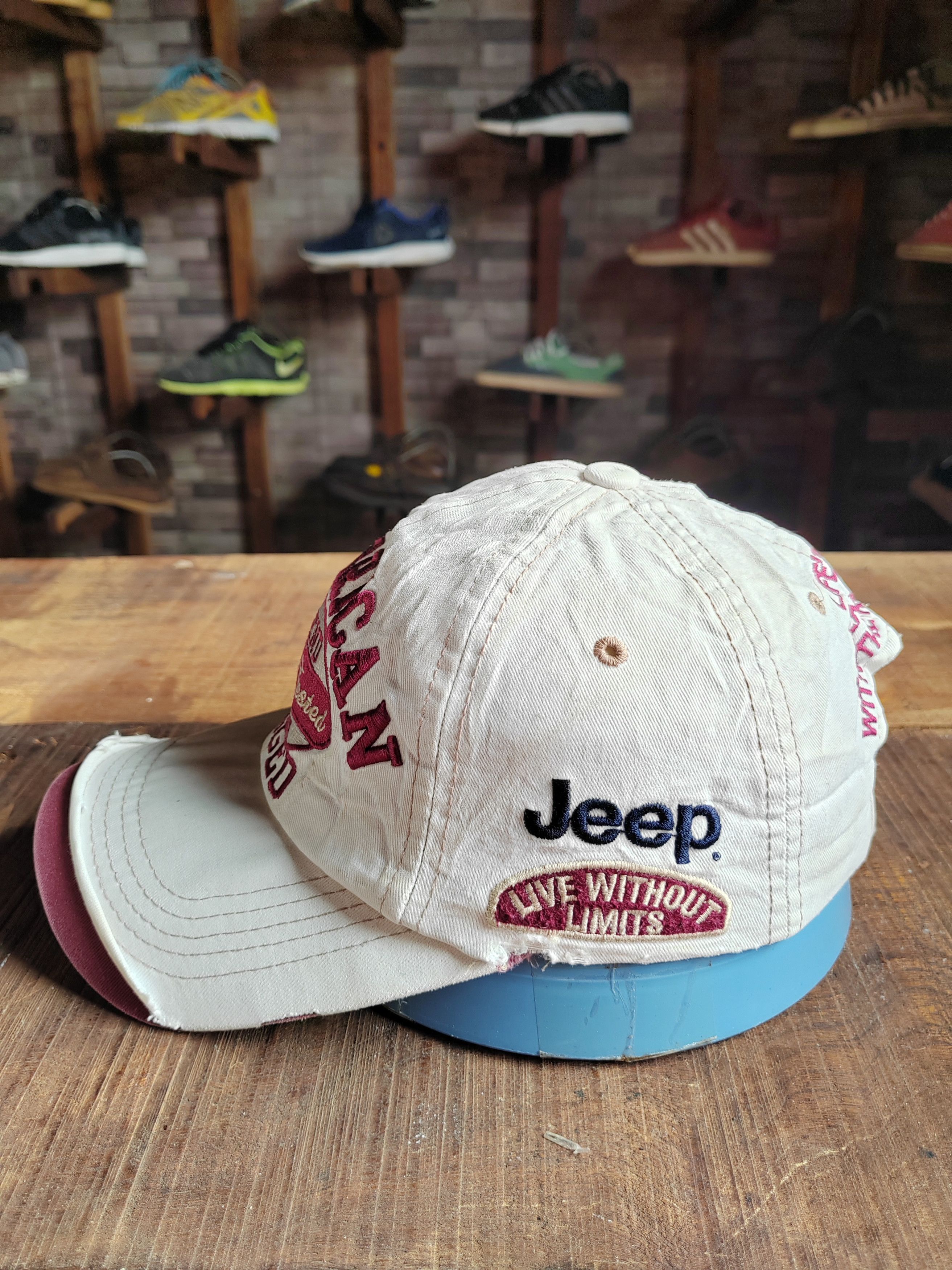 Jeep Vintage JEEP Distressed Style Cap Hat Size ONE SIZE - 4 Thumbnail