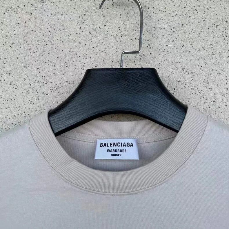 Balenciaga Balenciaga Mailbox Short Sleeve Size US XS / EU 42 / 0 - 2 Thumbnail