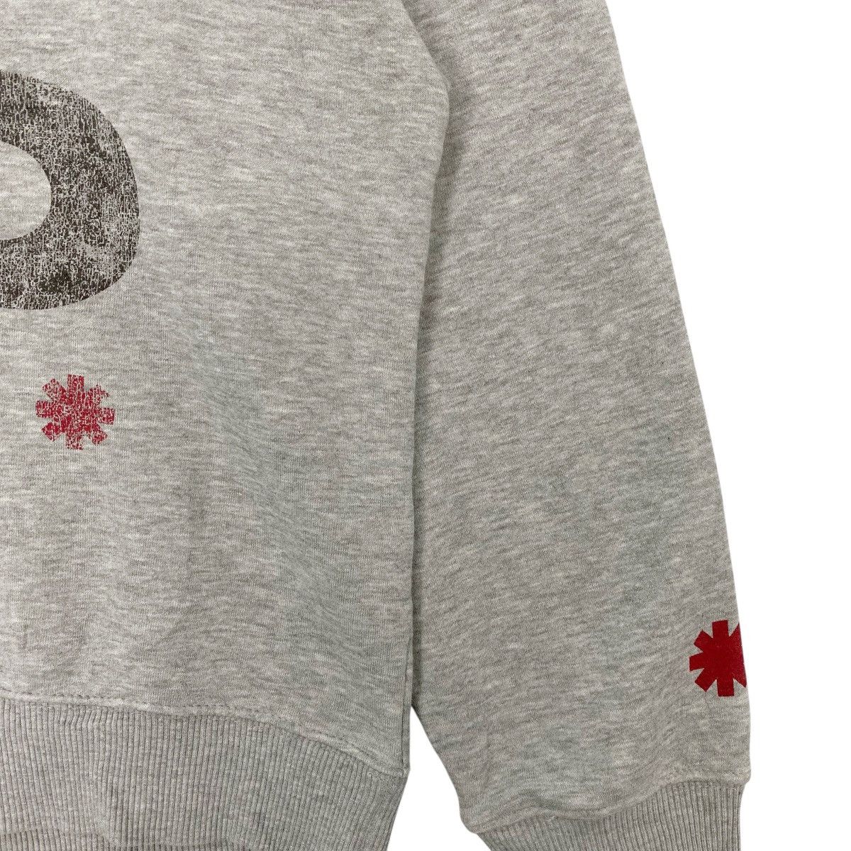 Other Vintage Red Hot Chili Big Logo Sweatshirt Crewneck Gray Size US S / EU 44-46 / 1 - 4 Thumbnail