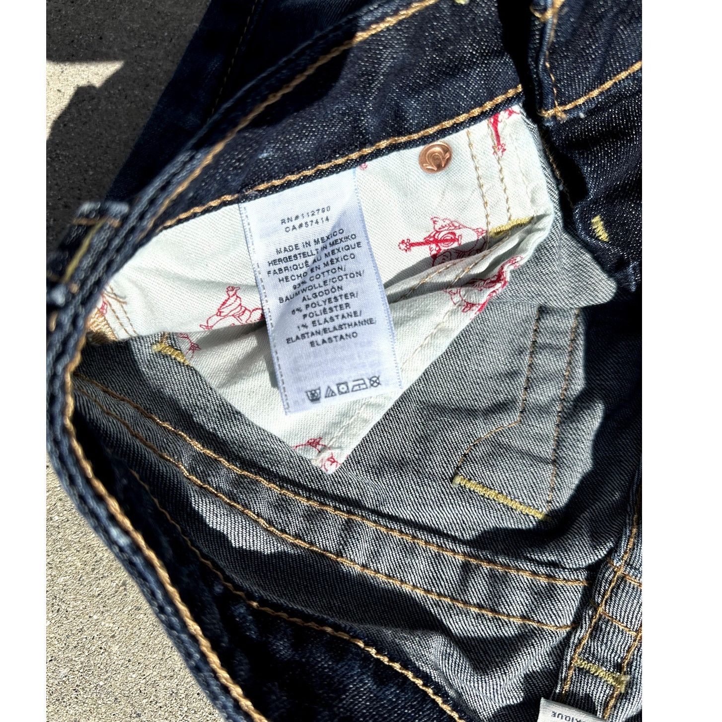 True Religion True Religion Women’s Jeans World Tour Low Distressed Size 26" / US 2 / IT 38 - 7 Thumbnail