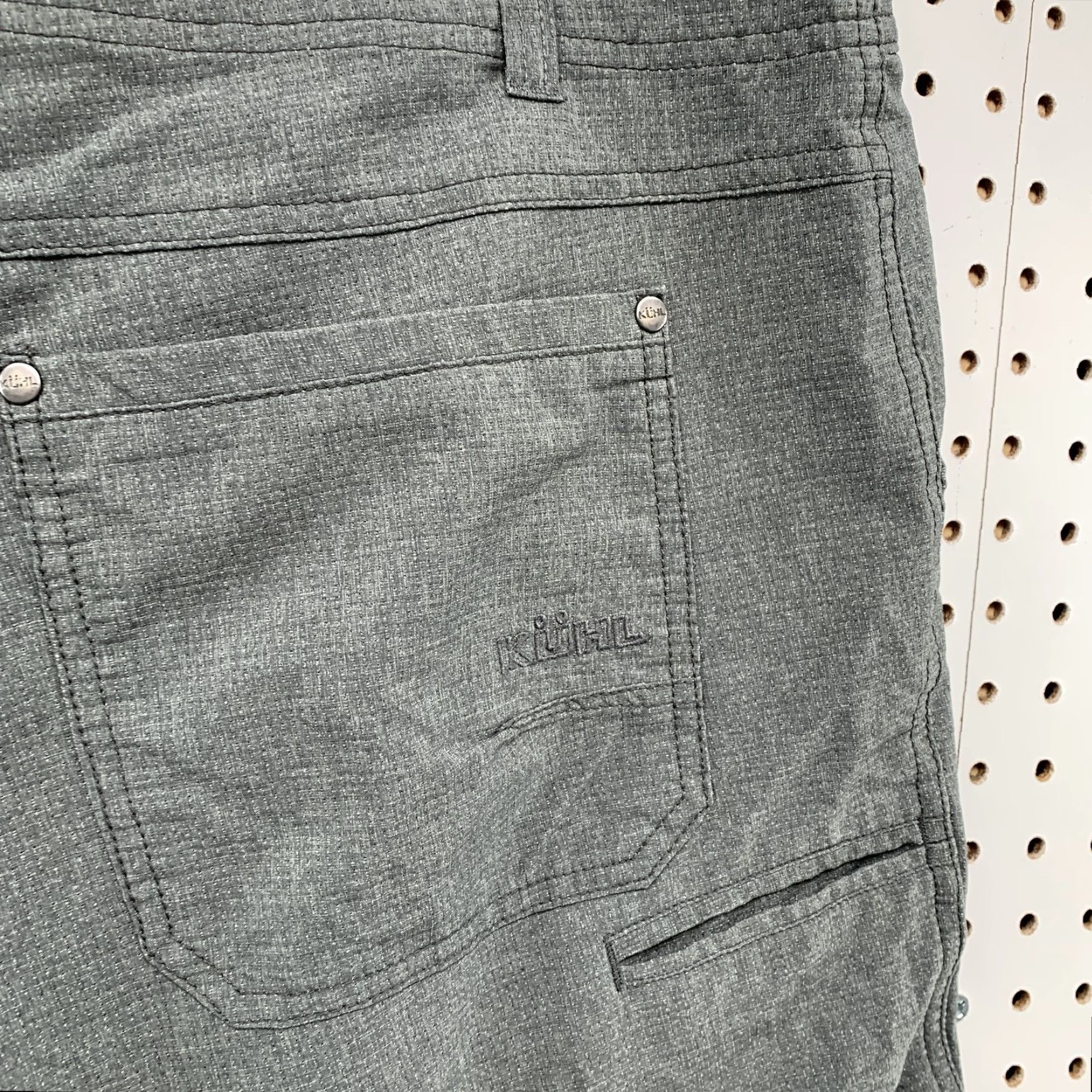 Vintage Kuhl Chino Gray Shorts Mens Size 42 Regular 11 Inseam Outdoor Casual Size US 42 / EU 58 - 7 Thumbnail
