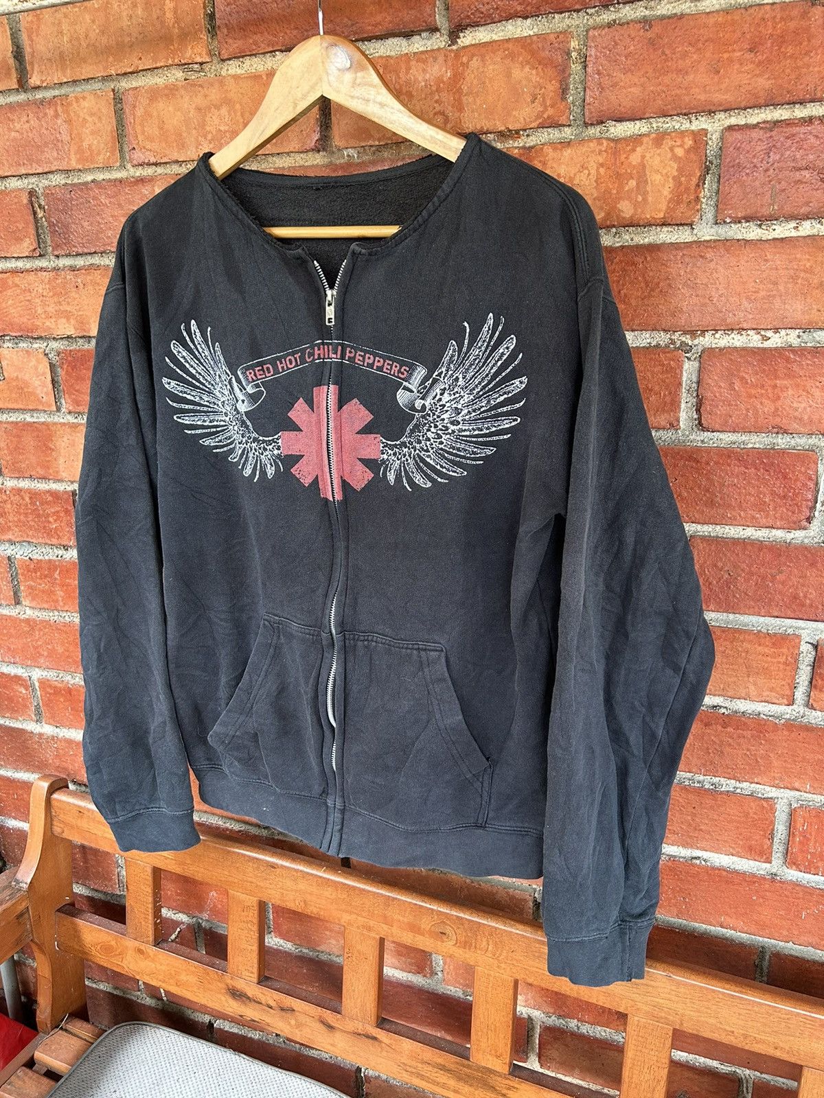 Band Tees 💥 RED HOT CHILI PEPPERS SWEATER ZIPPER Size US M / EU 48-50 / 2 - 2 Thumbnail