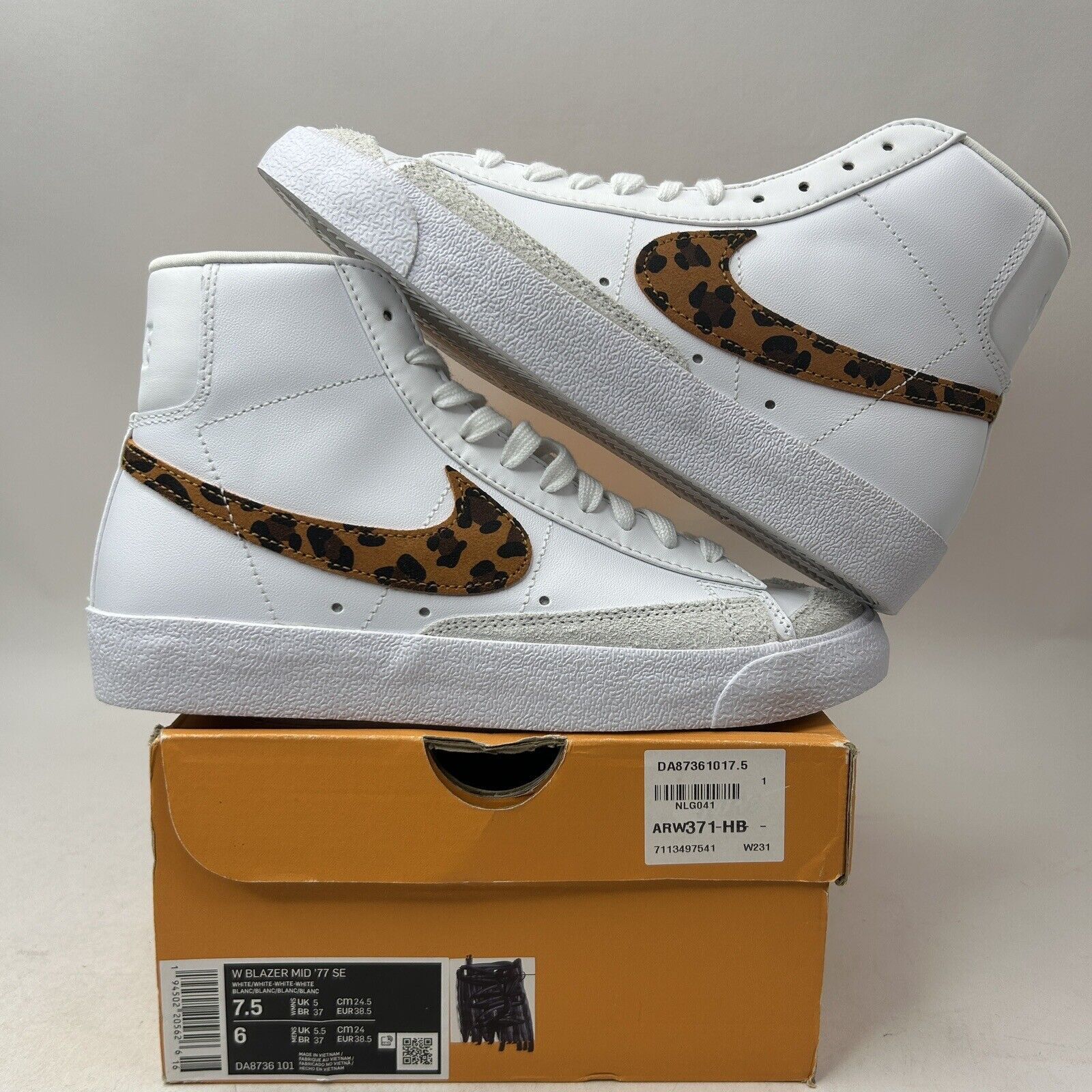 Nike Nike Blazer Mid ‘77 SE WMNS “Leopard” 2024 Size US 7.5 / IT 37.5 - 1 Thumbnail