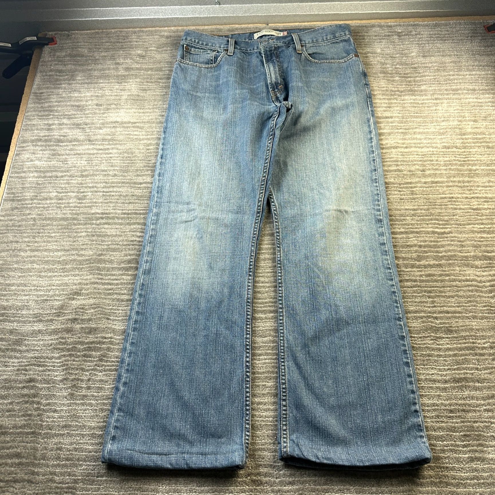 Levi's VINTAGE Levis Jeans Mens 34x31 527 Bootcut Cowboy Blue Denim Faded Low - Levi's 527 Series Jeans Mens 90s Cowboy Bootcut Denim Blue 527 Size US 34 / EU 50 - 2 Thumbnail