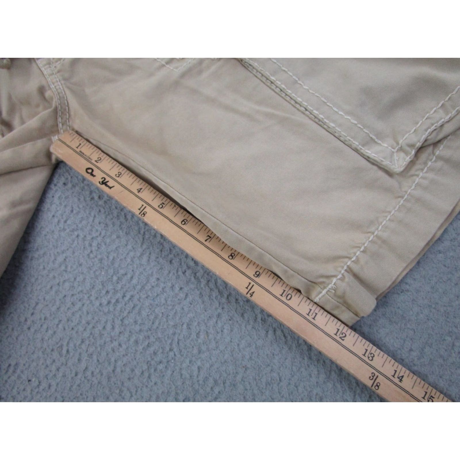 True Religion VINTAGE True Religion Cargo Shorts Mens 31 Beige Cotton Flat Front Pockets Cargo 12in Inseam Mens Size US 31 - 6 Thumbnail