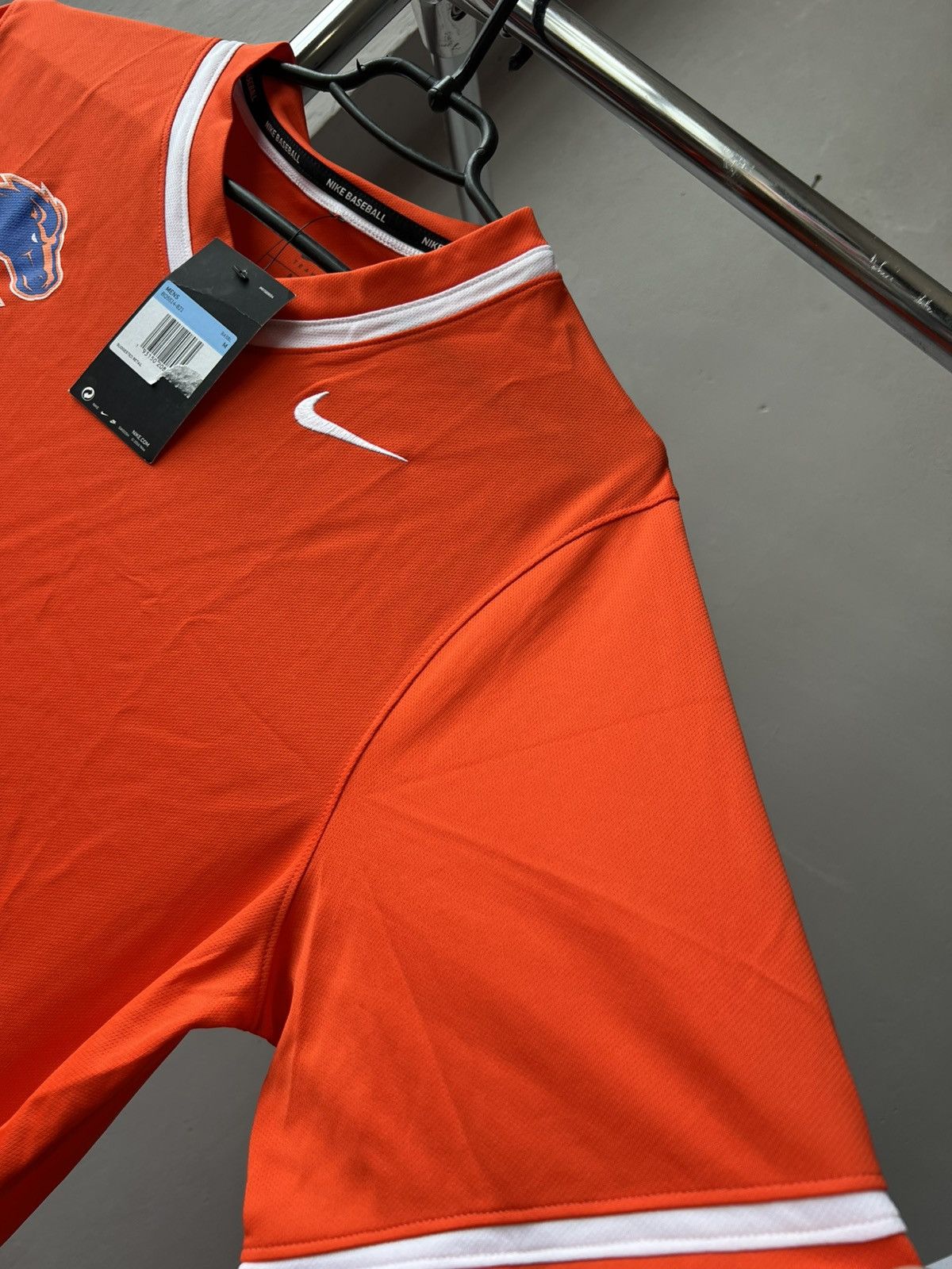 Nike NIKE BOISE STATE BRONCOS BASEBALL JERSEY SHIRT MEN’S NWT NEW Size US M / EU 48-50 / 2 - 12 Thumbnail